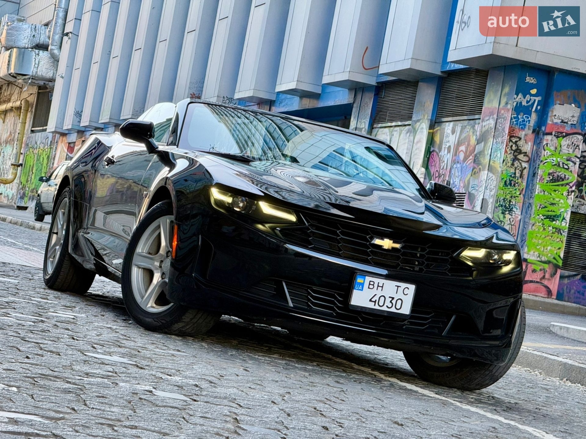 CHEVROLET CAMARO 2019 VIN 1G1FB3DS8K0142237 фото оголошення 32 з 108