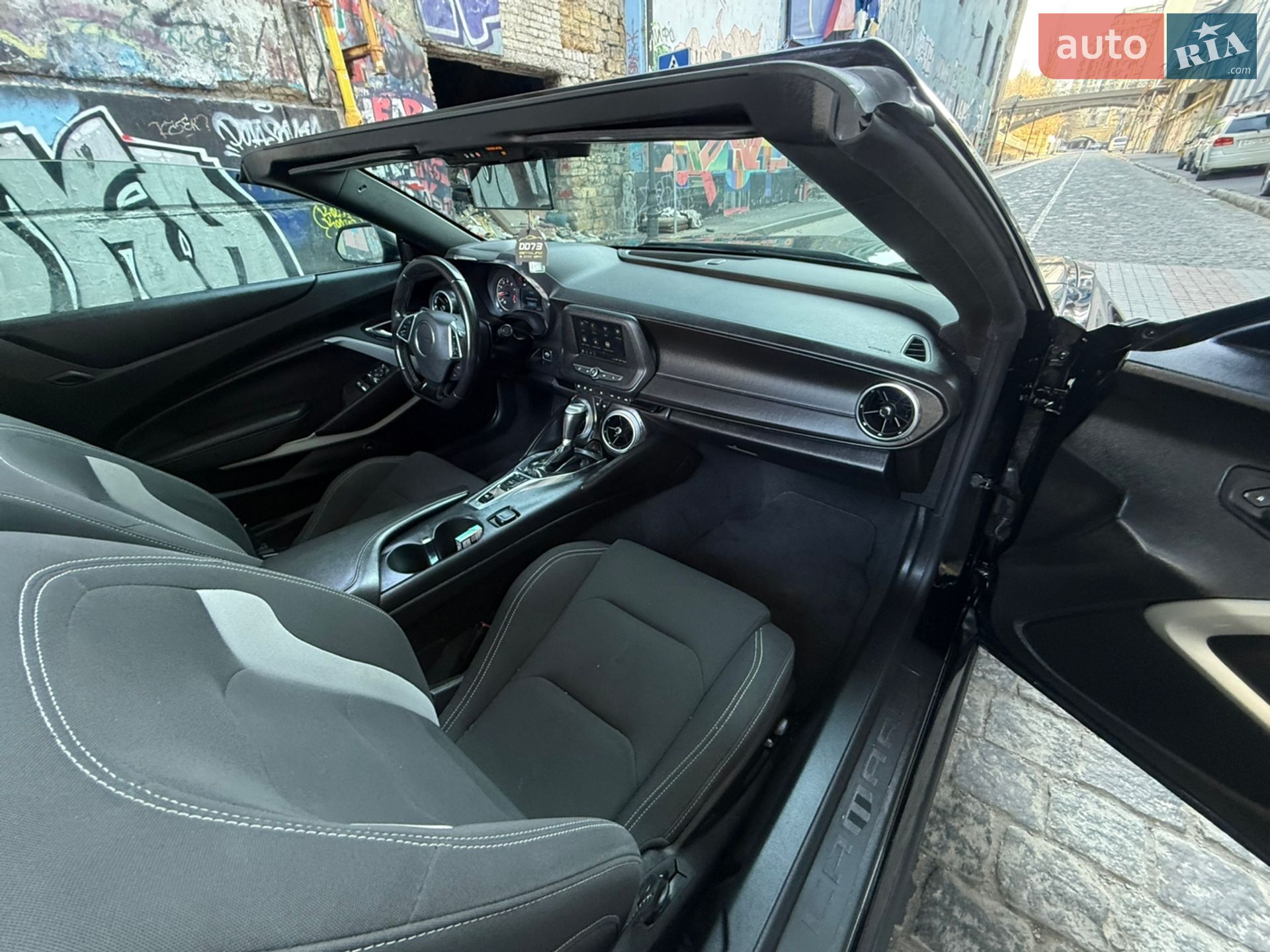 CHEVROLET CAMARO 2019 VIN 1G1FB3DS8K0142237 фото оголошення 68 з 108