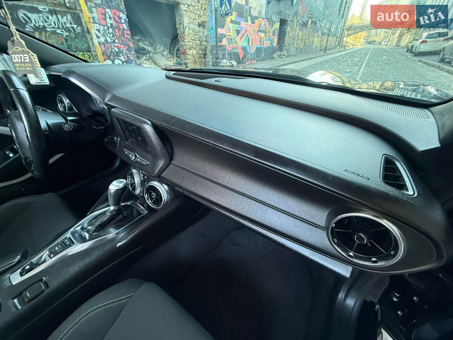 CHEVROLET CAMARO 2019 VIN 1G1FB3DS8K0142237 фото оголошення 69 з 108