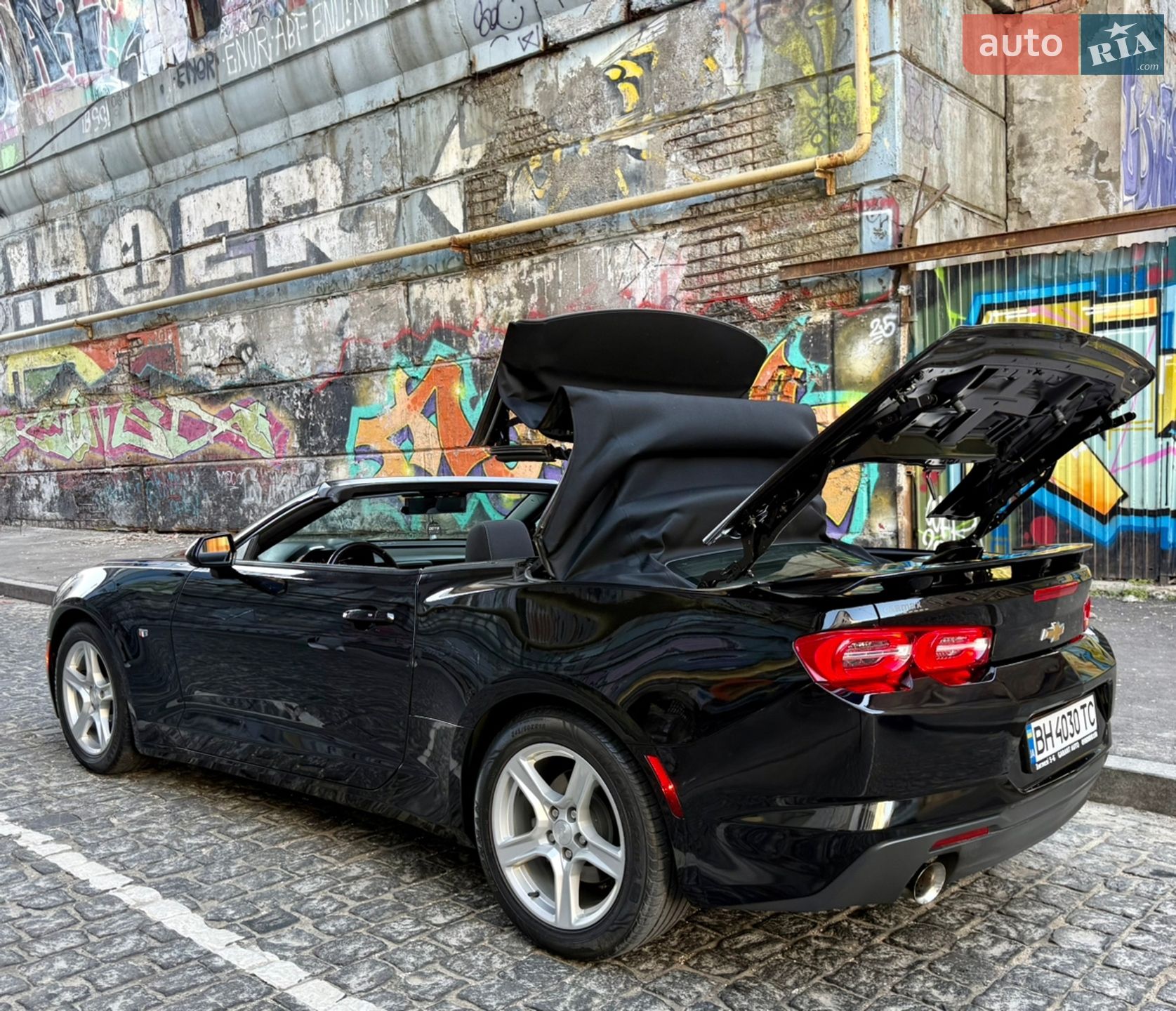 CHEVROLET CAMARO 2019 VIN 1G1FB3DS8K0142237 фото оголошення 87 з 108