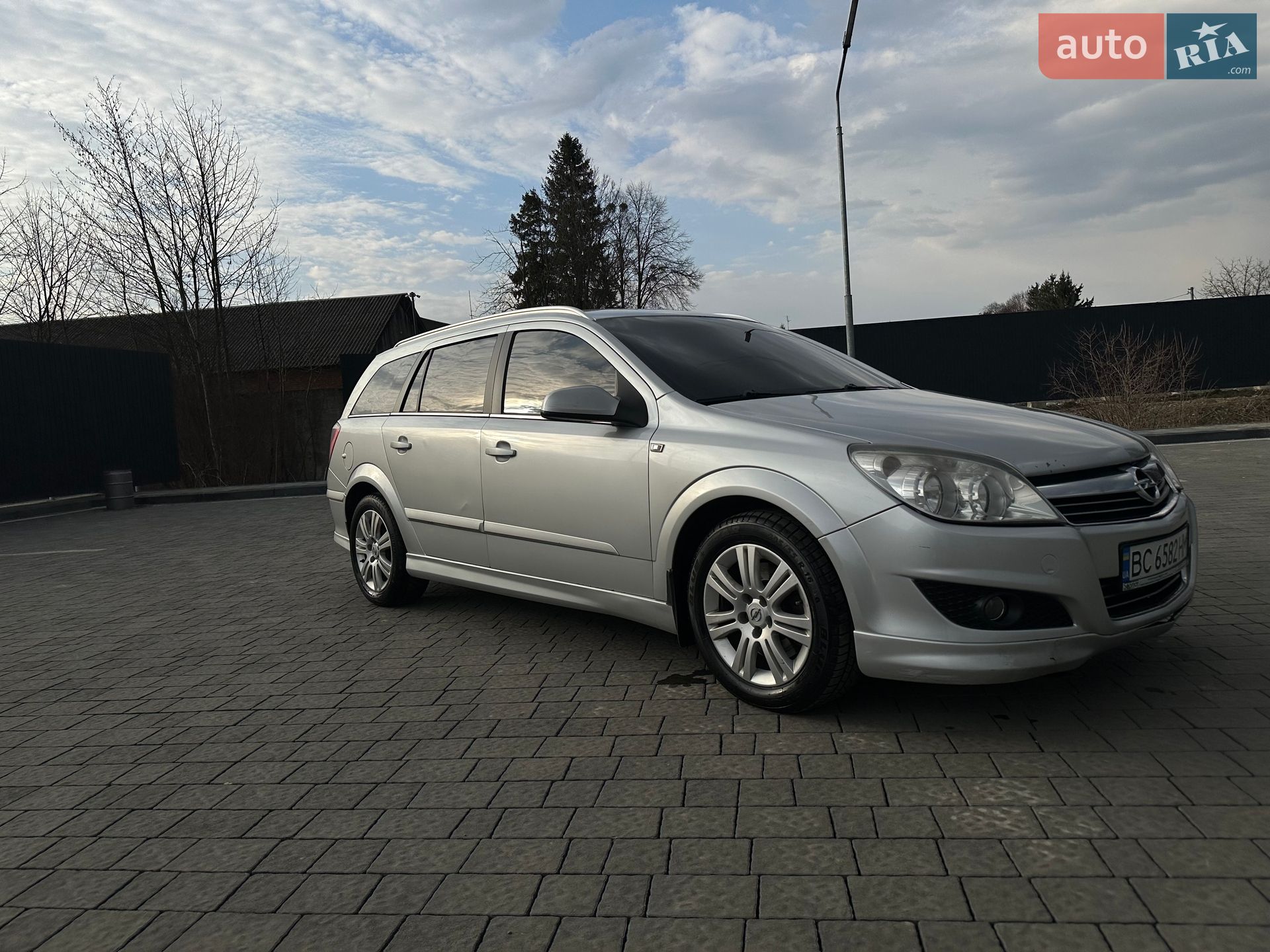 Opel Astra 2009 VIN W0L0AHL3592061684 фото оголошення 4 з 12
