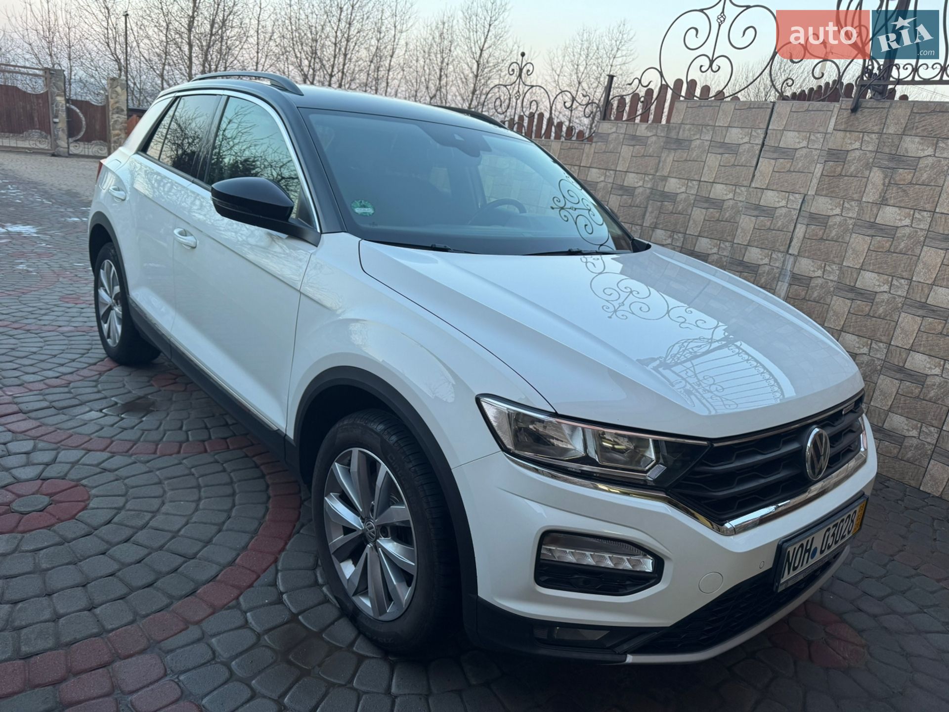 VOLKSWAGEN T-ROC 2018 VIN WVGZZZA1ZJV078341 фото оголошення 7 з 40