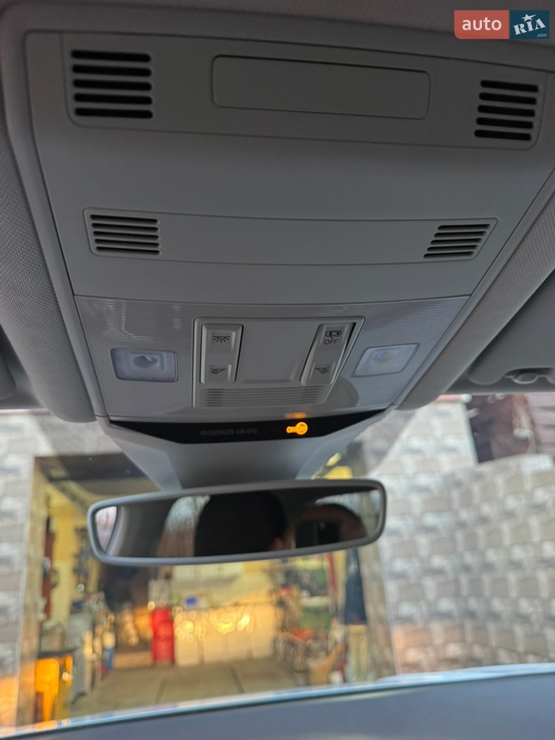 VOLKSWAGEN T-ROC 2018 VIN WVGZZZA1ZJV078341 фото оголошення 23 з 40