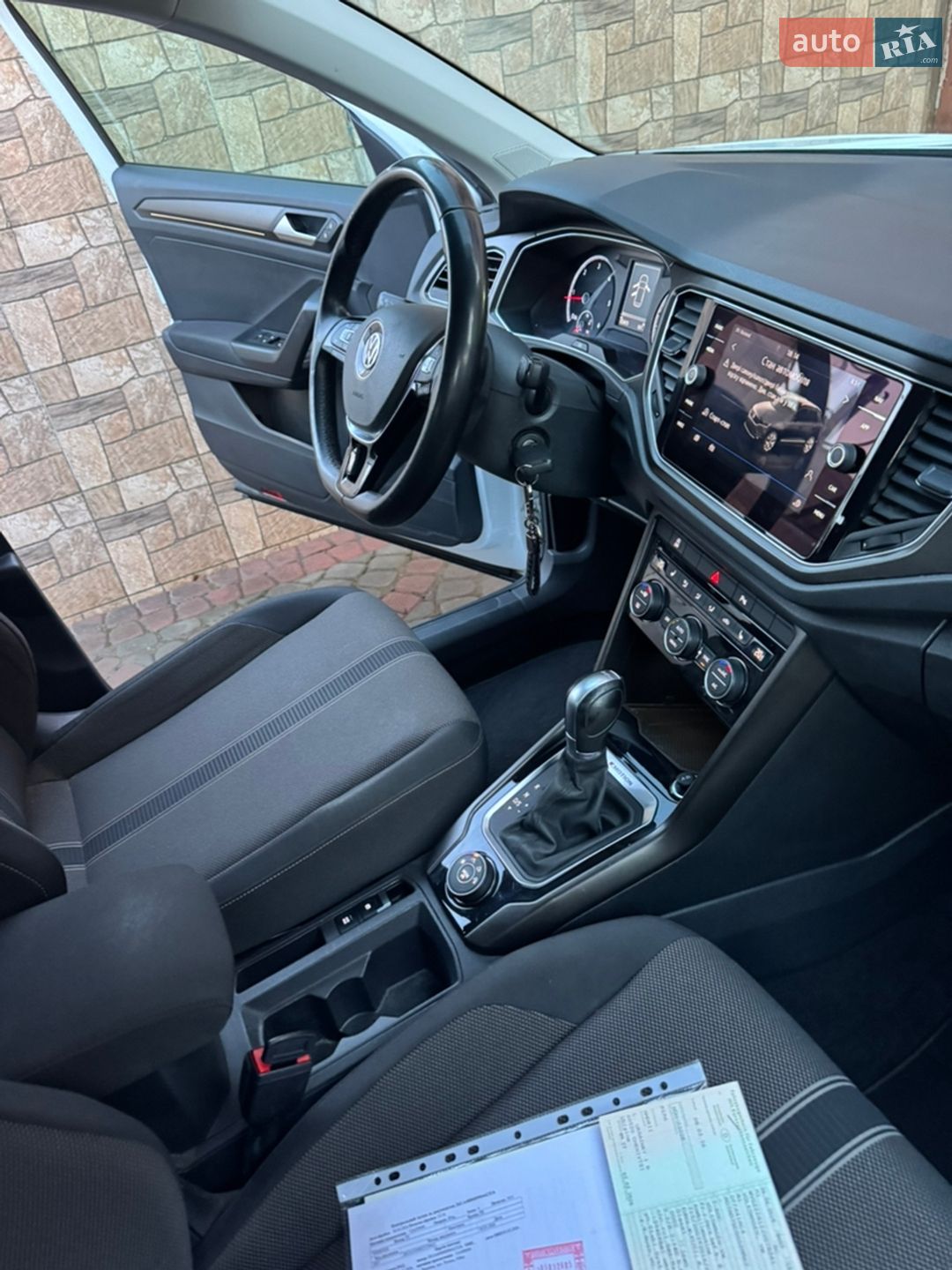VOLKSWAGEN T-ROC 2018 VIN WVGZZZA1ZJV078341 фото оголошення 36 з 40