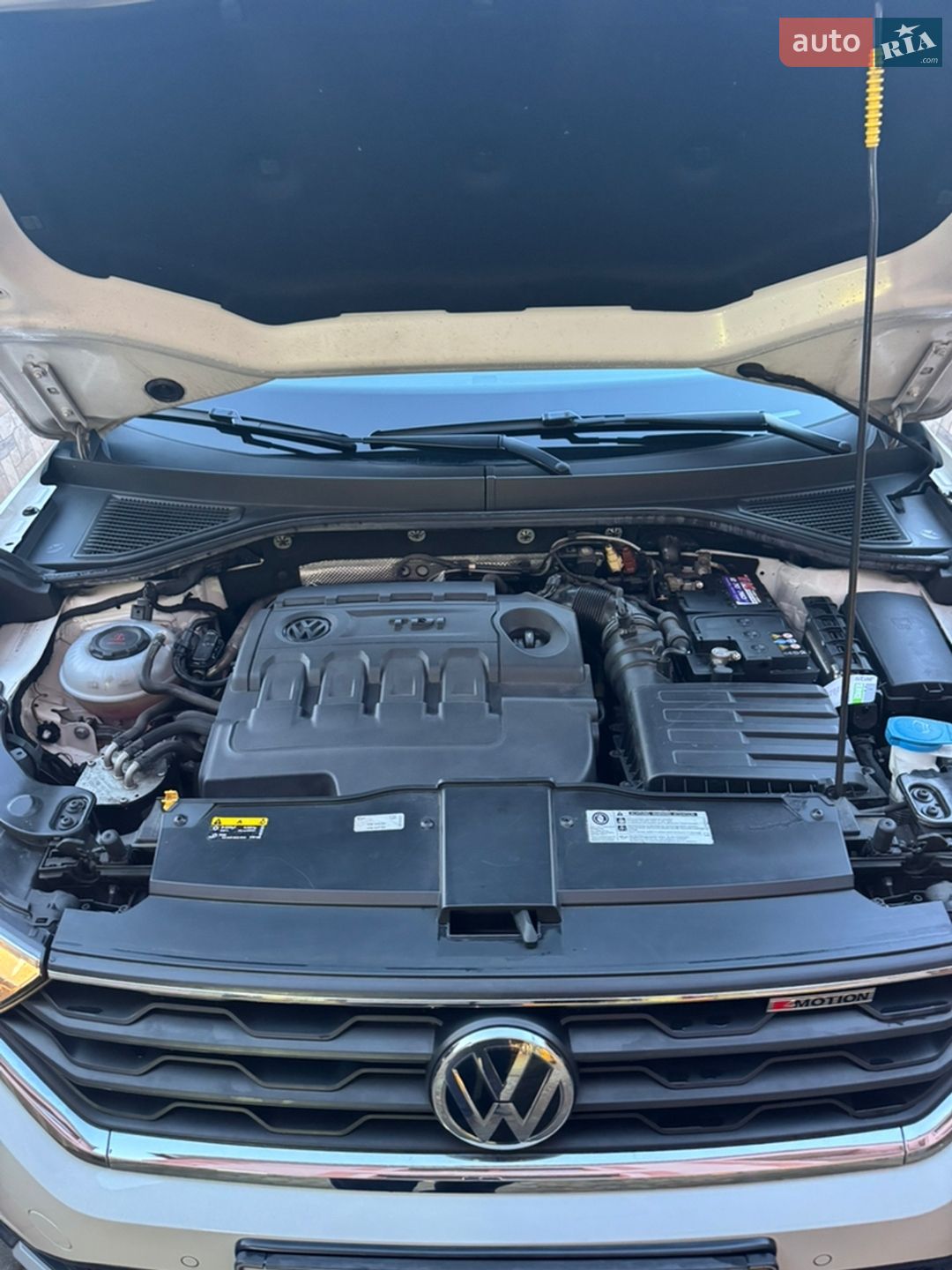 VOLKSWAGEN T-ROC 2018 VIN WVGZZZA1ZJV078341 фото оголошення 38 з 40
