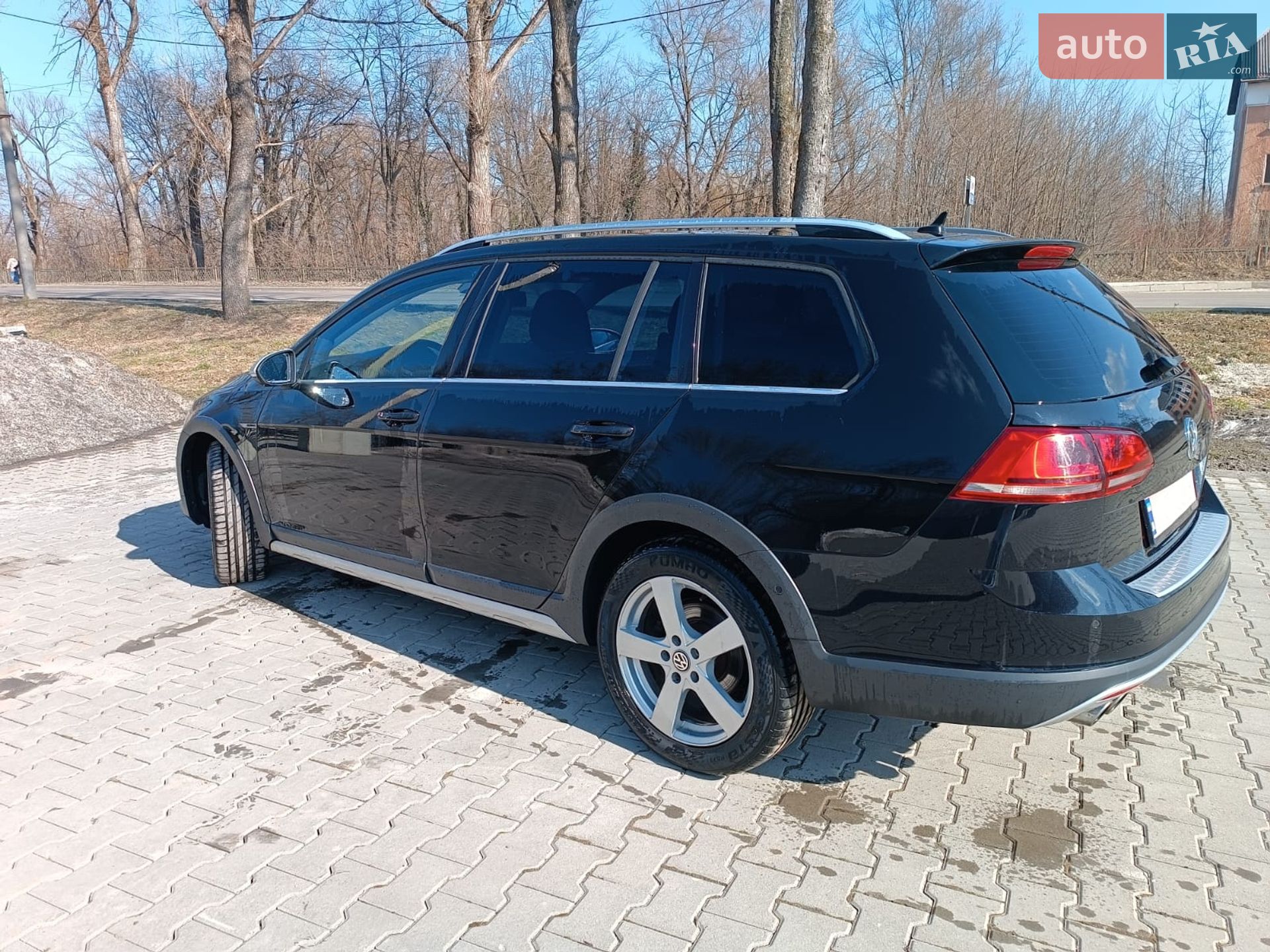 Volkswagen Golf Alltrack 2015 VIN WVWZZZAUZGP550513 фото оголошення 2 з 26
