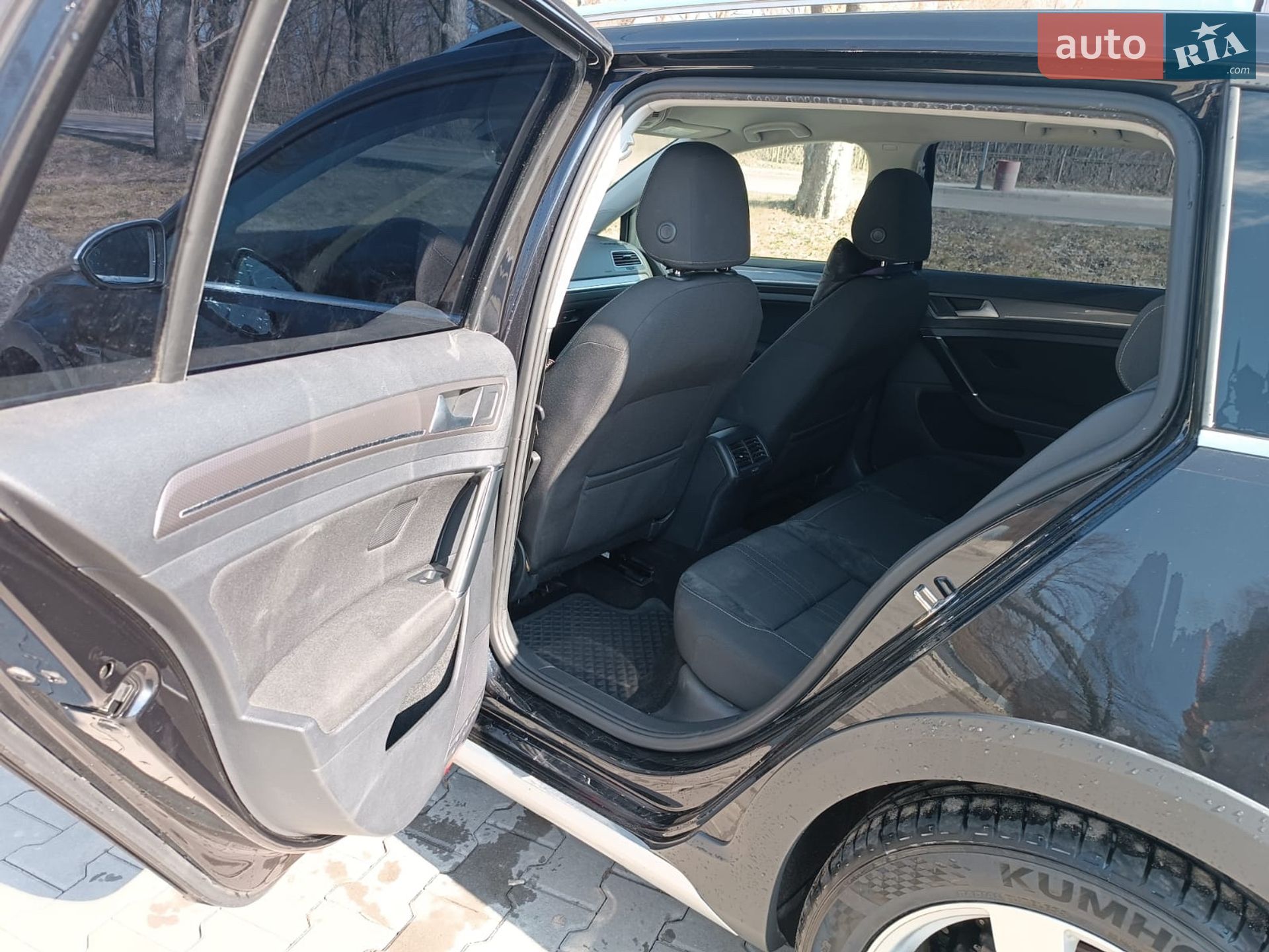 Volkswagen Golf Alltrack 2015 VIN WVWZZZAUZGP550513 фото оголошення 16 з 26
