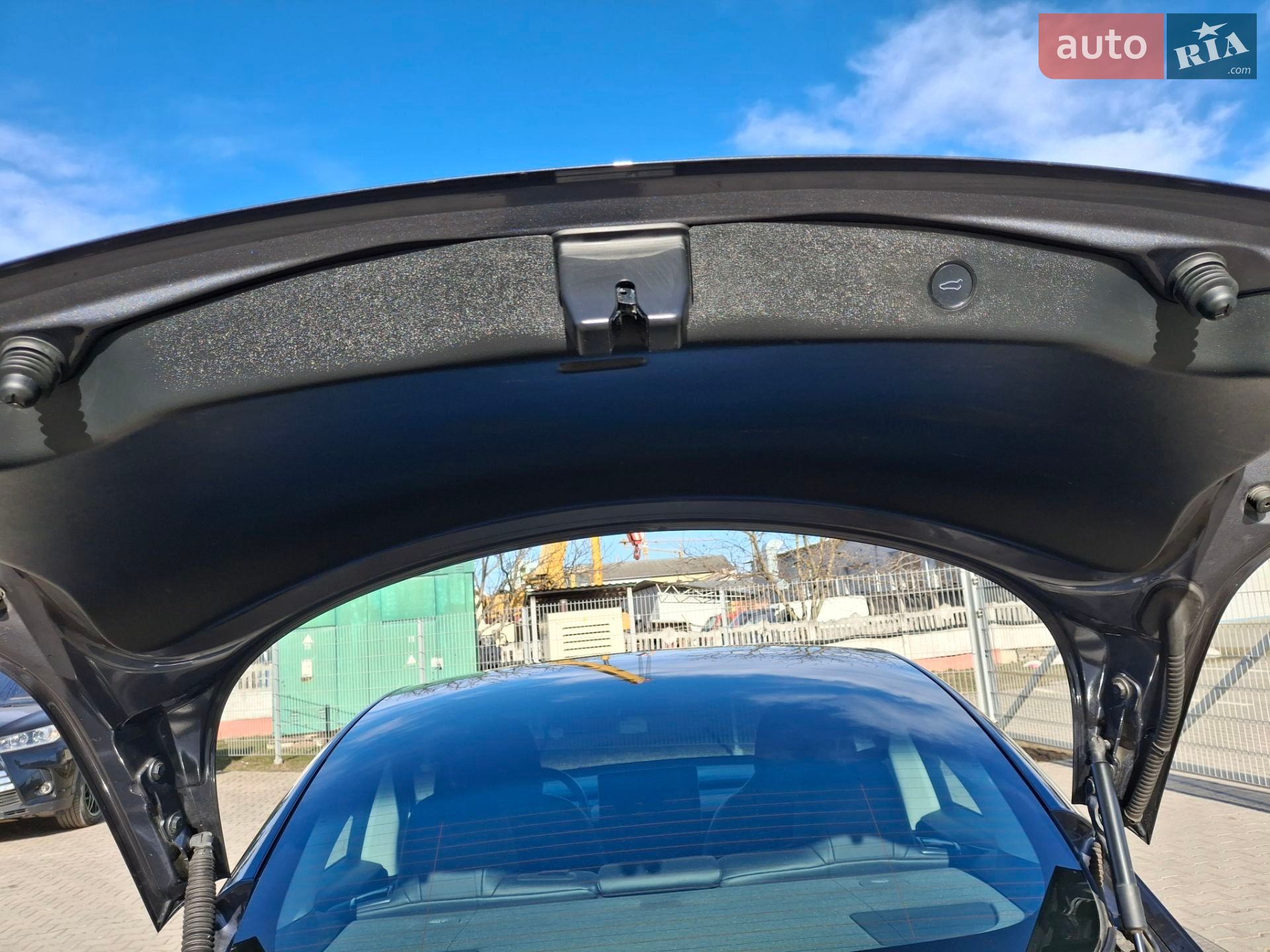 Tesla Model 3 2022 VIN LRW3E7EK9NC509685 фото оголошення 50 з 52