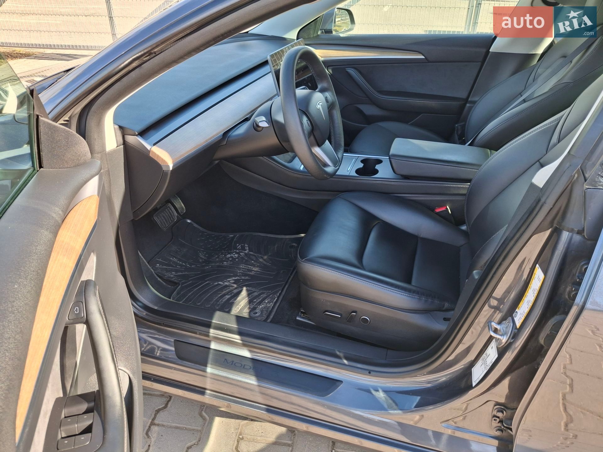 Tesla Model 3 2022 VIN LRW3E7EK9NC509685 фото оголошення 38 з 52