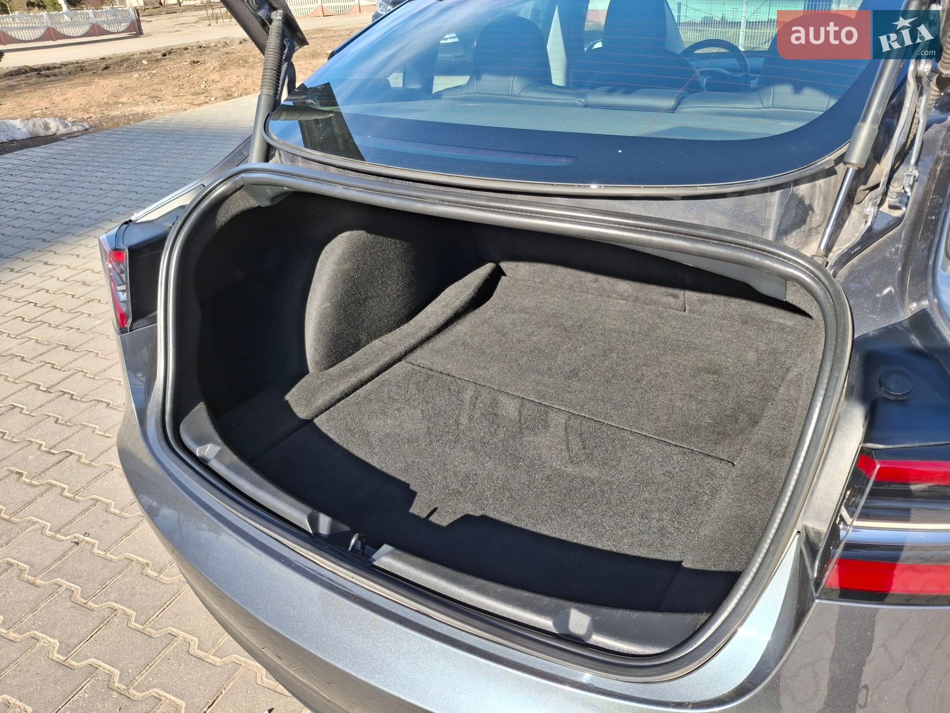 Tesla Model 3 2022 VIN LRW3E7EK9NC509685 фото оголошення 34 з 52