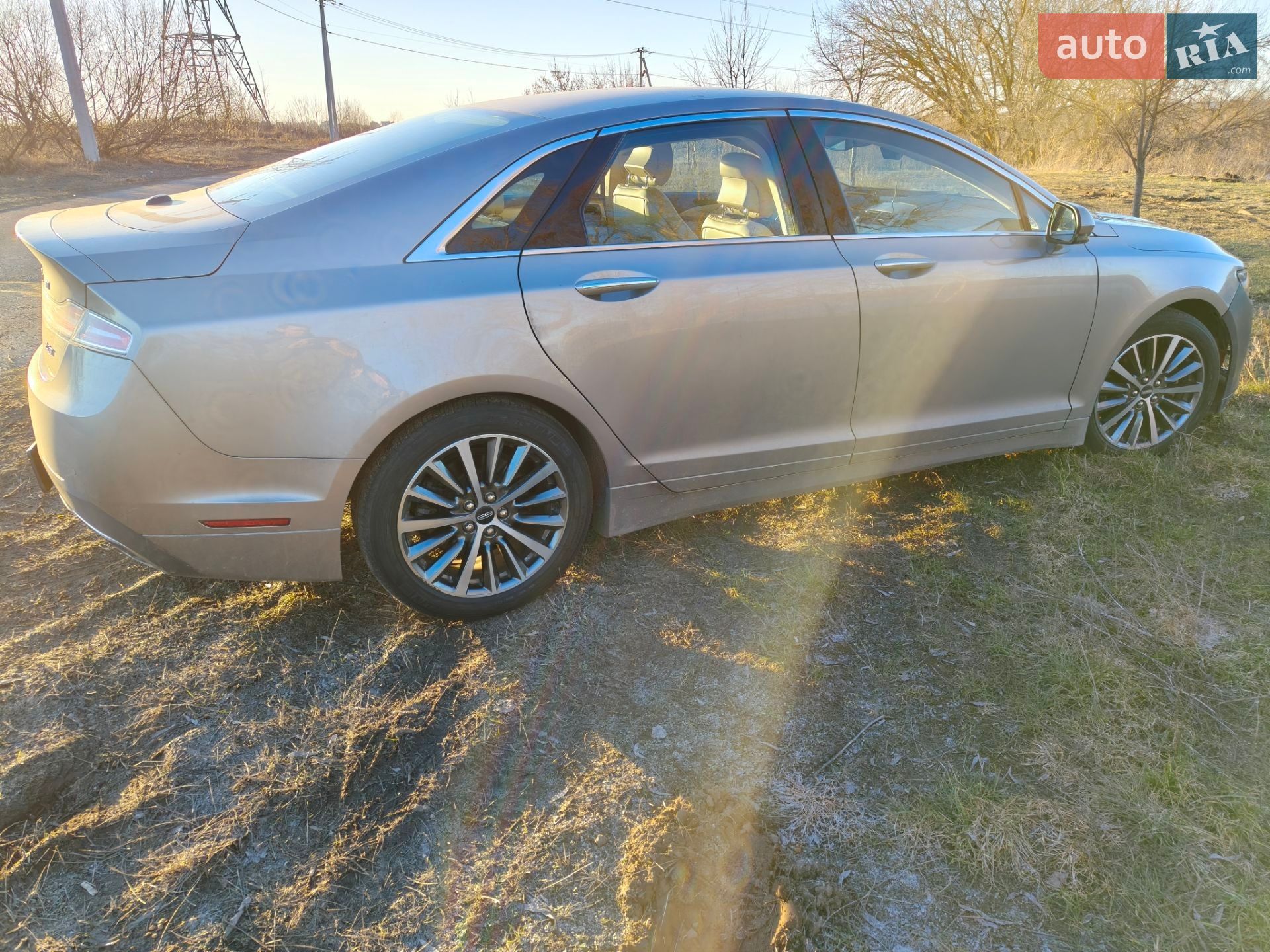 Lincoln MKZ 2019 VIN 3LN6L5A96KR633676 фото оголошення 2 з 38