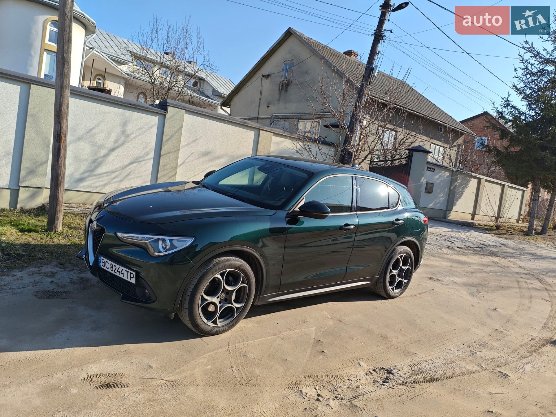 Alfa Romeo Stelvio 2018 VIN ZARFAHBUXJ7C10841 фото оголошення 28 з 36