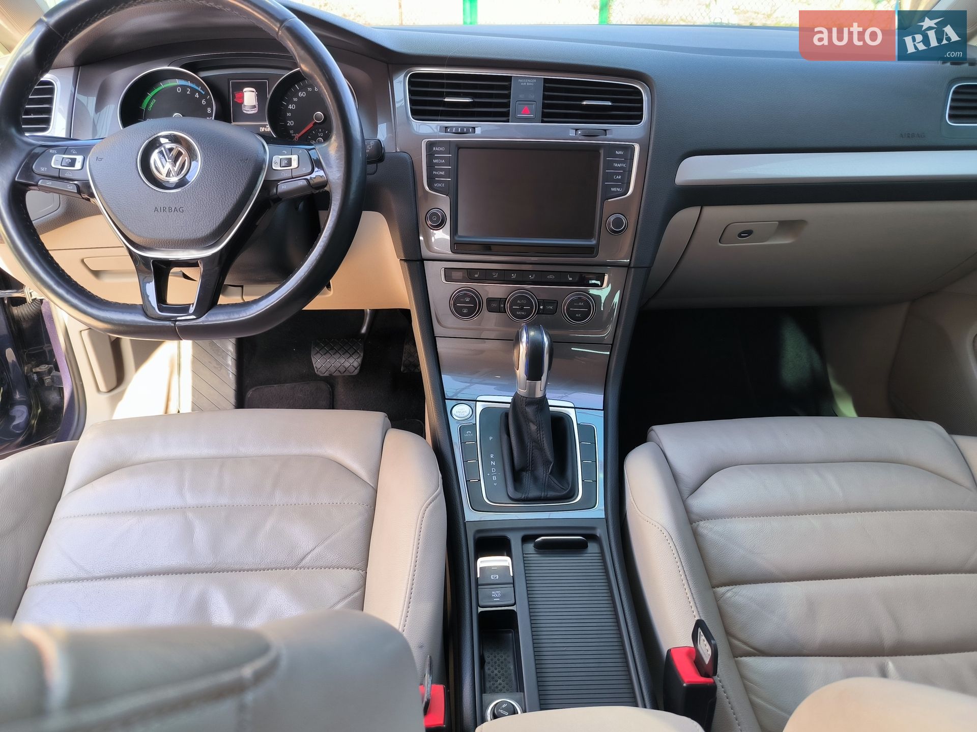 Volkswagen e-Golf 2014 VIN WVWZZZAUZFW905591 фото оголошення 18 з 21