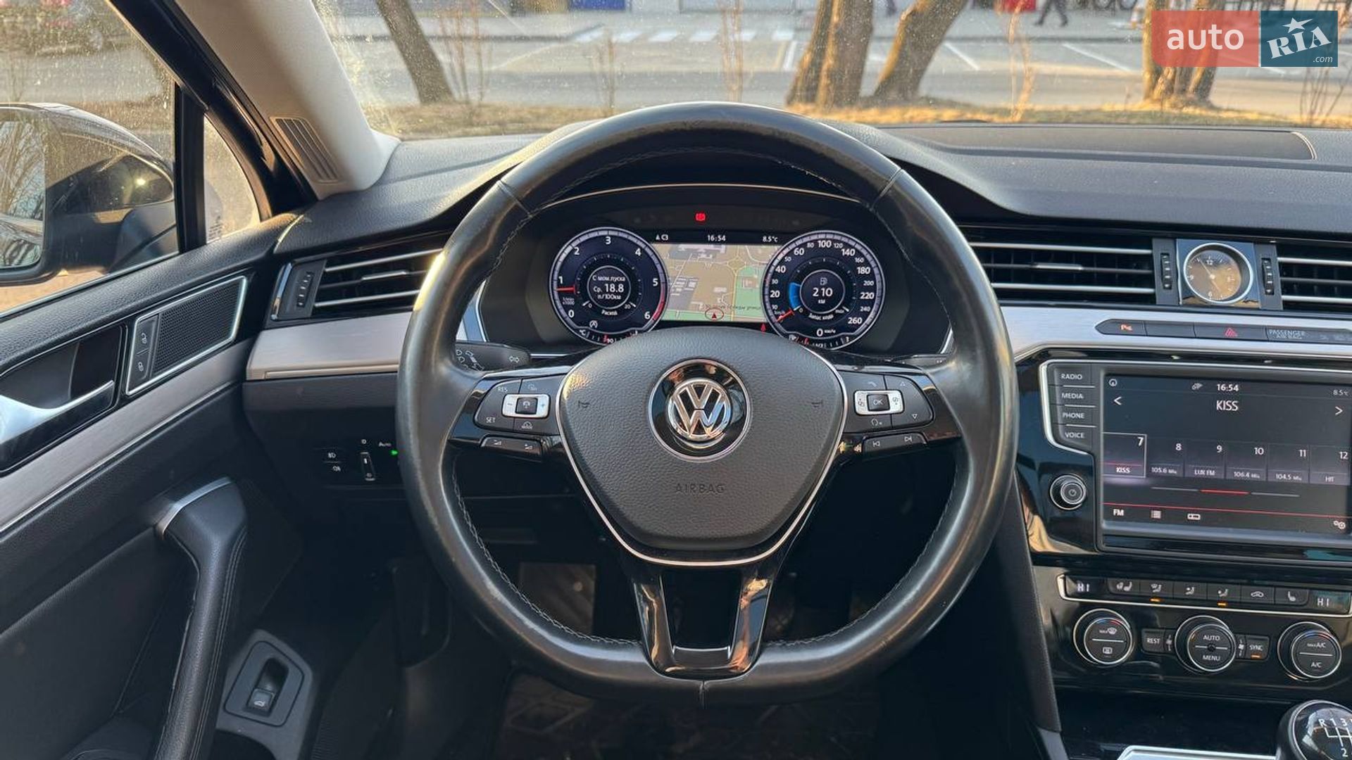 Volkswagen Passat 2016 VIN WVWZZZ3CZGE165853 фото оголошення 17 з 26