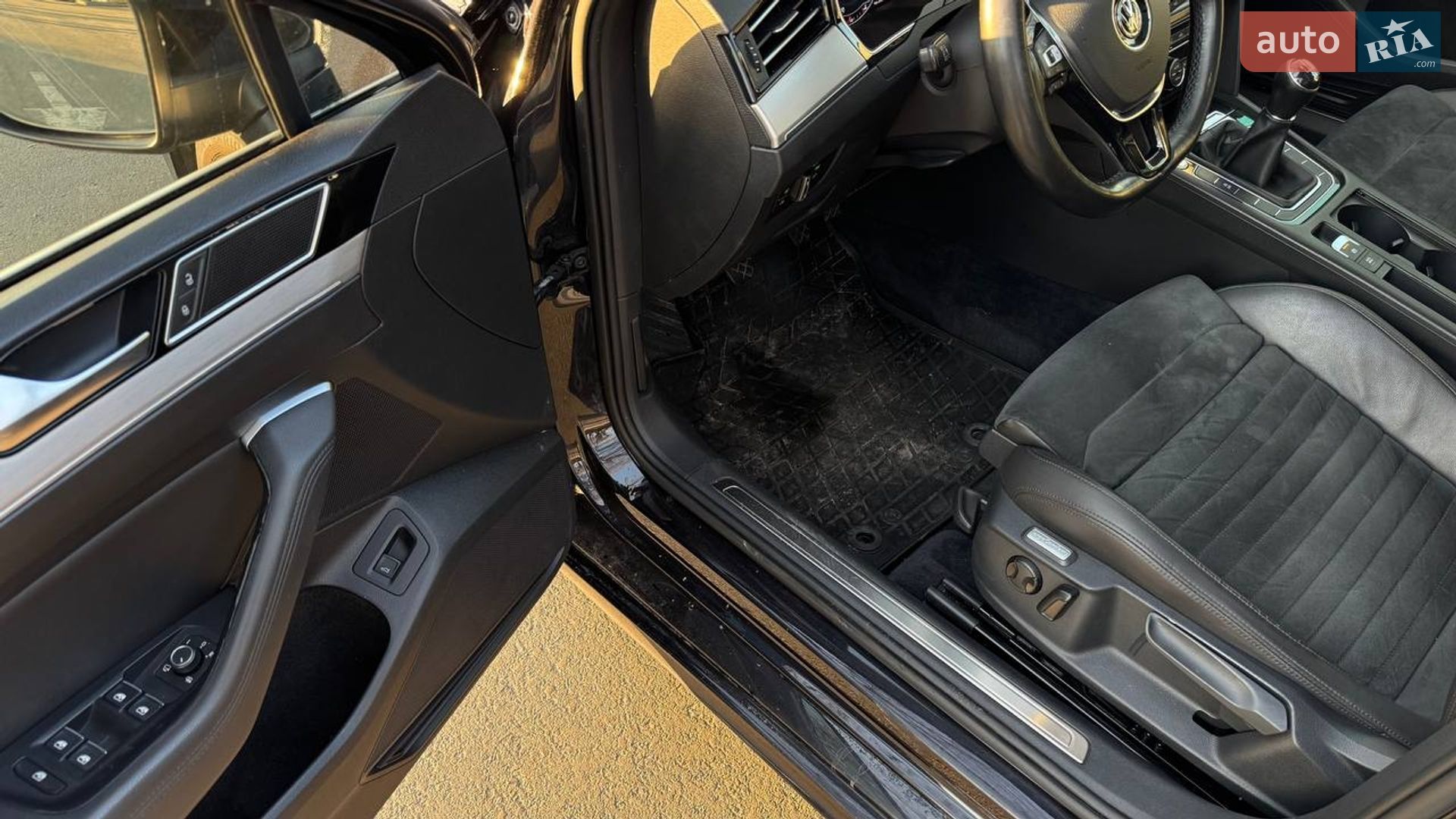 Volkswagen Passat 2016 VIN WVWZZZ3CZGE165853 фото оголошення 12 з 26