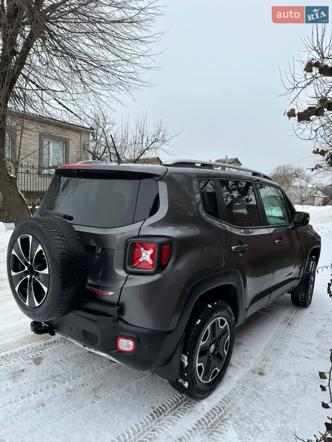 Jeep Renegade 2016 VIN ZACCJBCB2HPE86965 фото оголошення 2 з 8