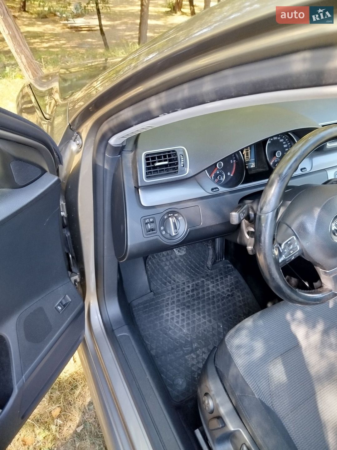 Volkswagen Passat 2013 VIN WVWZZZ3CZEP012517 фото оголошення 43 з 53