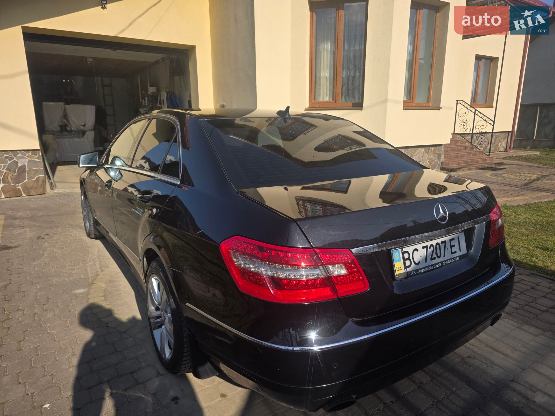 Mercedes-Benz E-Class 2009 VIN Y89H10600GAC87080 фото оголошення 4 з 22