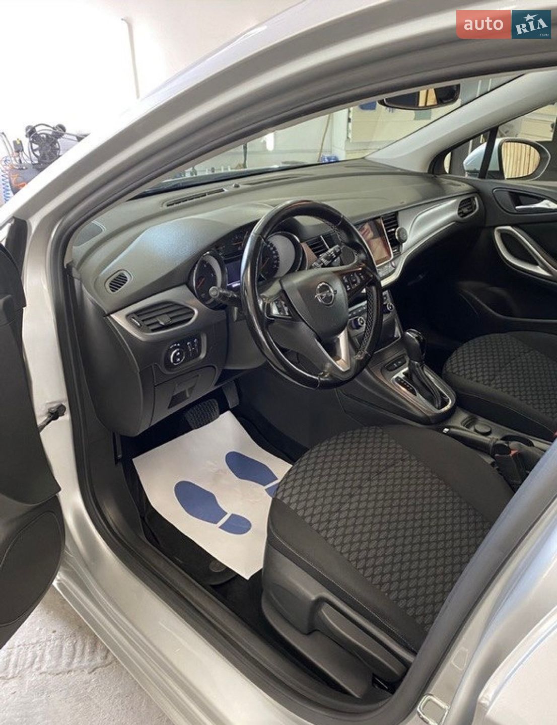 Opel Astra 2017 VIN W0VBD8EG3J8017790 фото оголошення 2 з 4