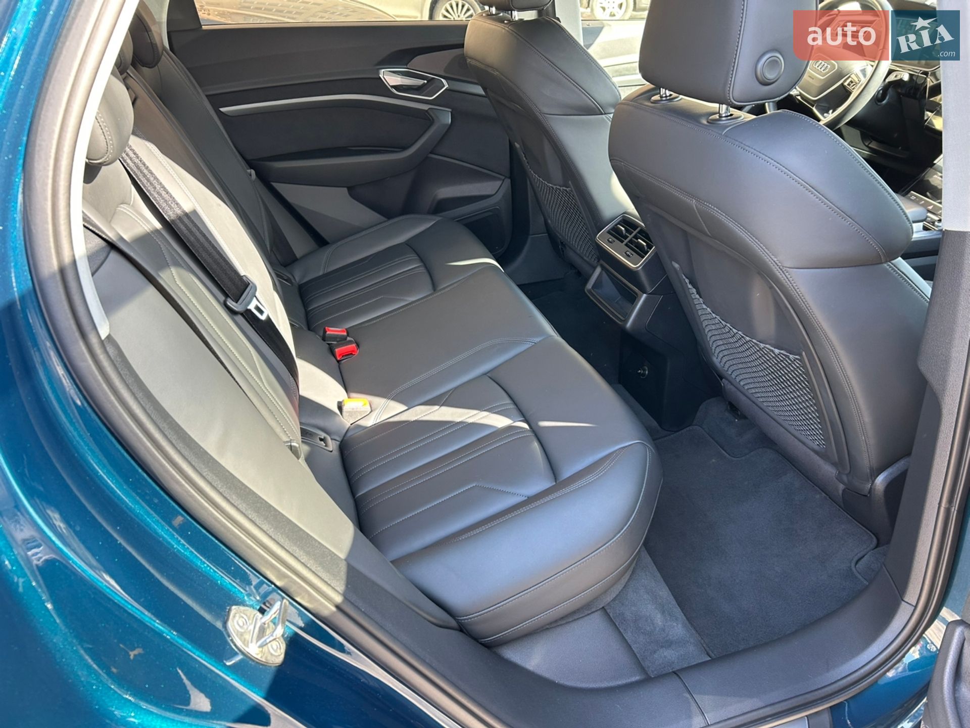 Audi e-tron 2022 VIN WAUZZZGE4PB012828 фото оголошення 26 з 32