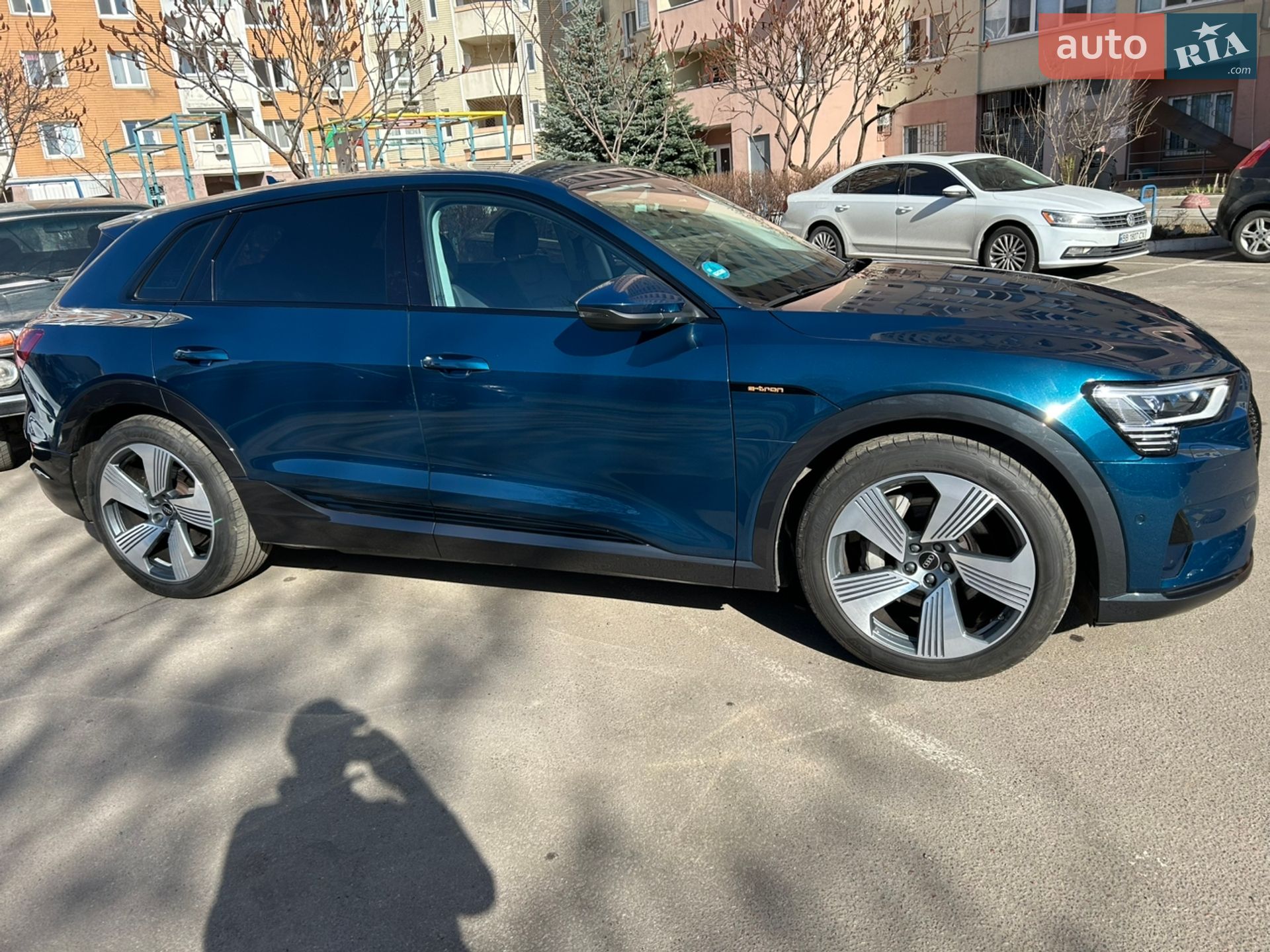 Audi e-tron 2022 VIN WAUZZZGE4PB012828 фото оголошення 7 з 32