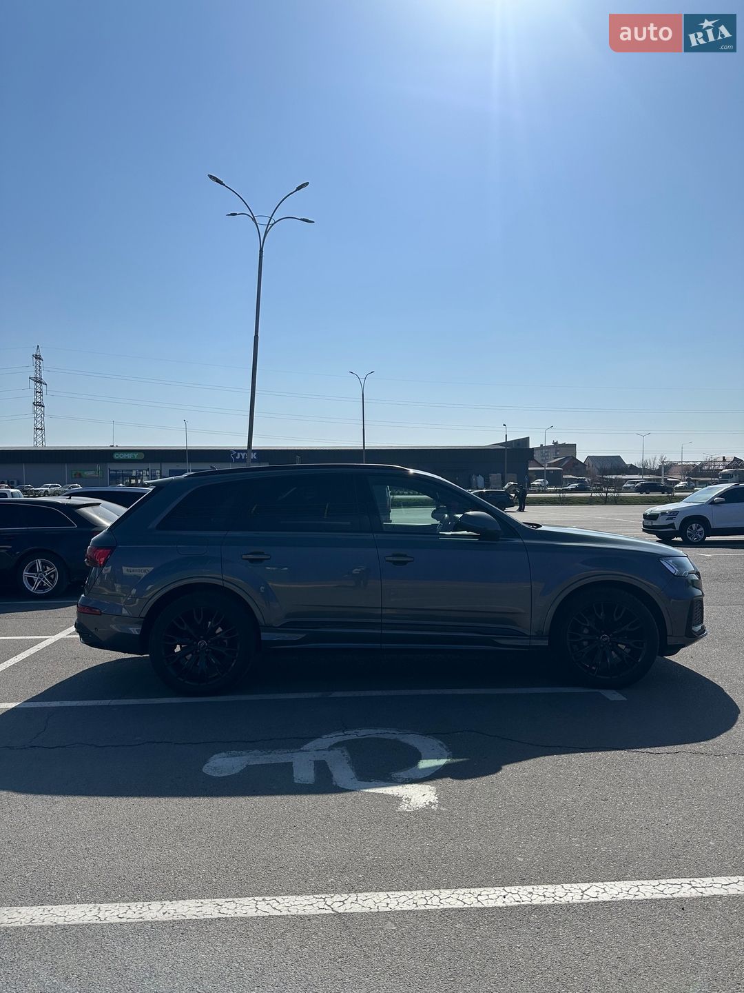 Audi Q7 2021 VIN WAUZZZ4M4MD023078 фото оголошення 6 з 33