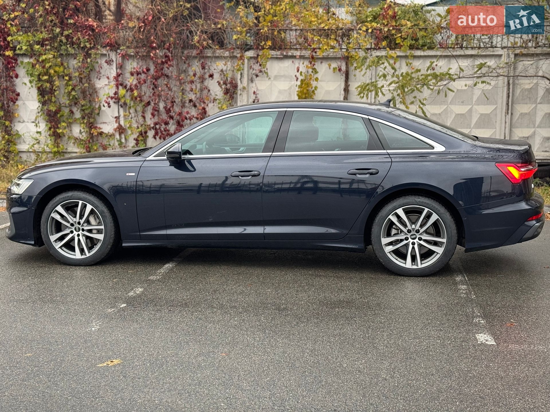 Audi A6 2022 VIN WAUL2BF28NN035260 фото оголошення 5 з 31