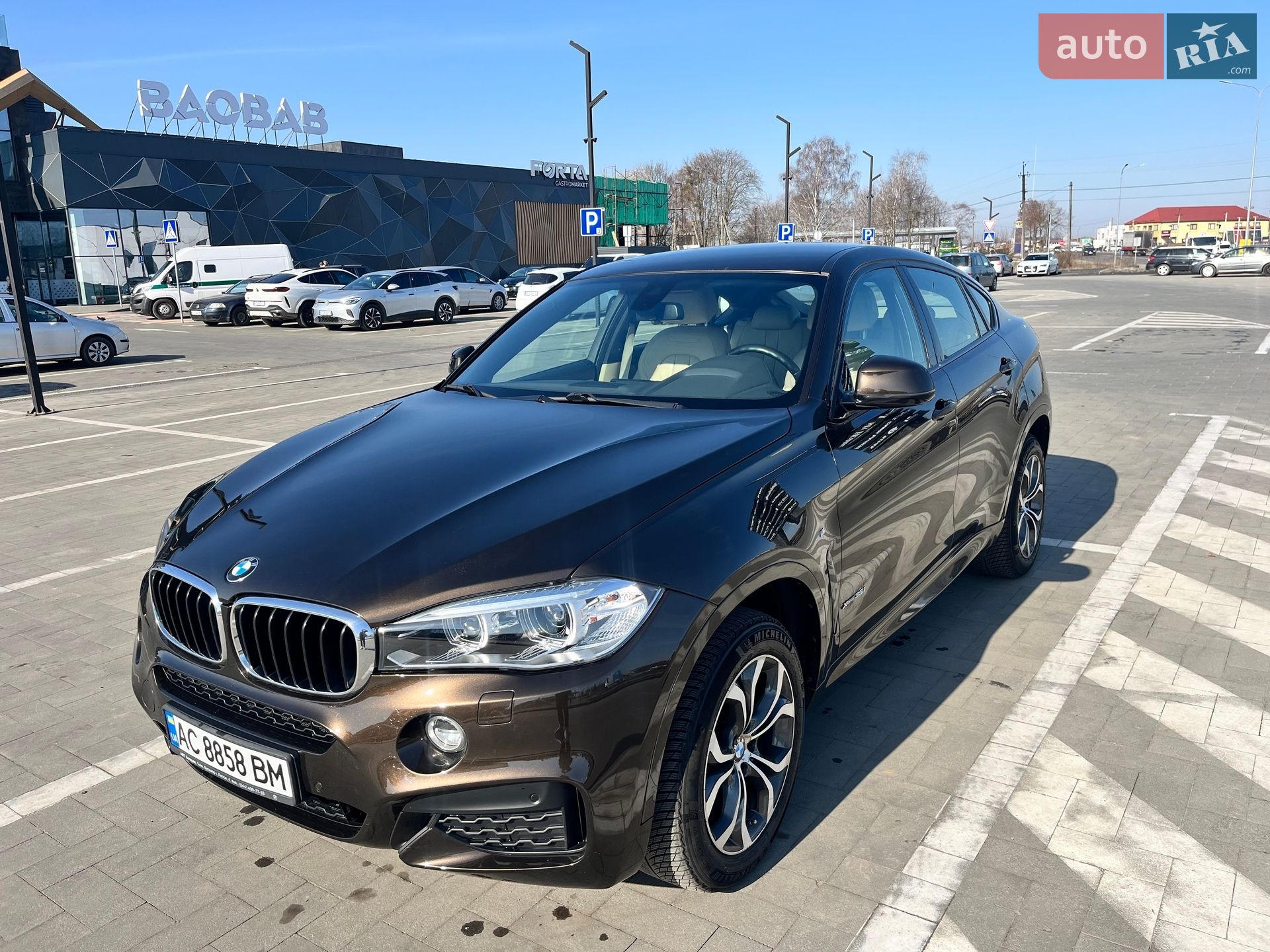 BMW X6 2016 VIN WBAKU210100R61999 фото оголошення 2 з 37