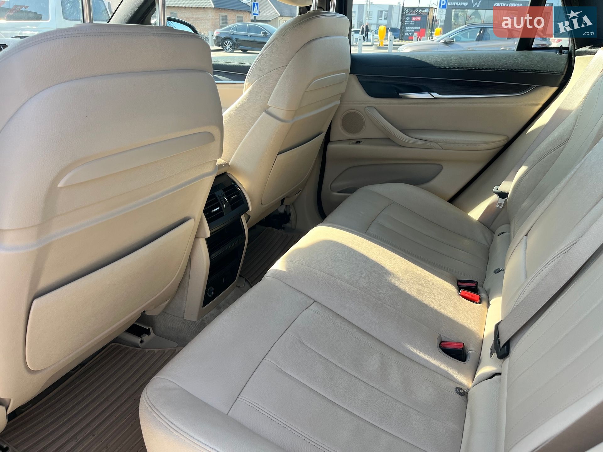 BMW X6 2016 VIN WBAKU210100R61999 фото оголошення 24 з 37