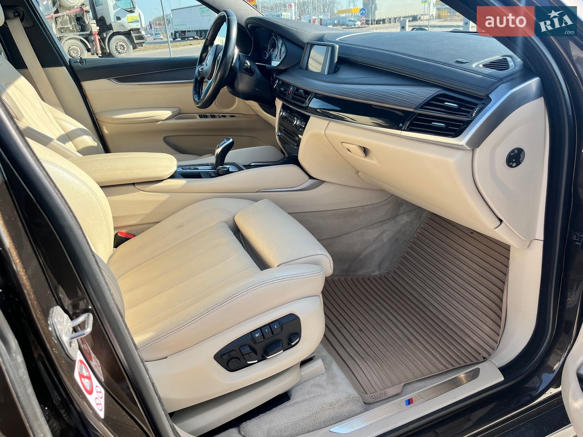 BMW X6 2016 VIN WBAKU210100R61999 фото оголошення 29 з 37
