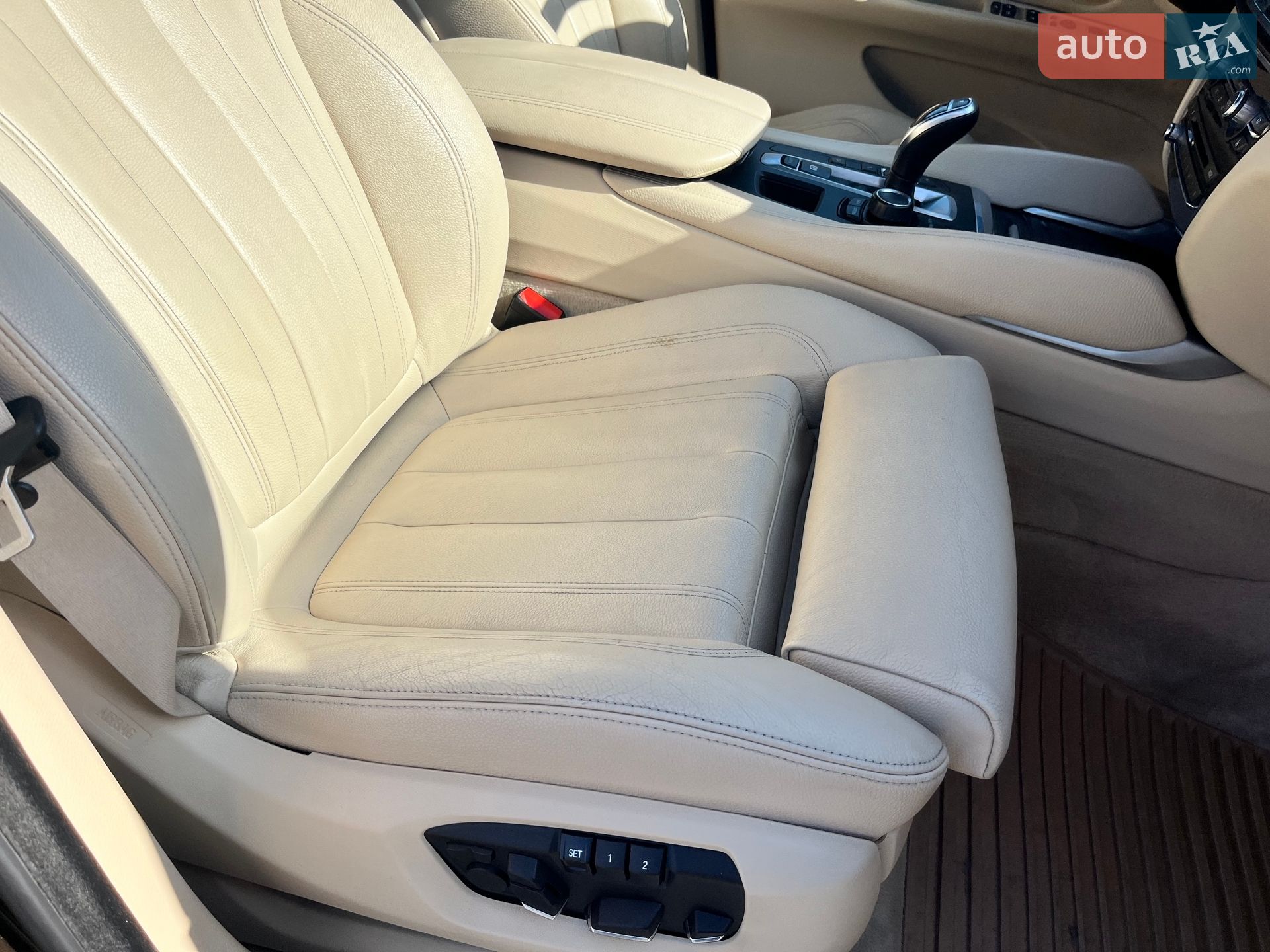 BMW X6 2016 VIN WBAKU210100R61999 фото оголошення 31 з 37