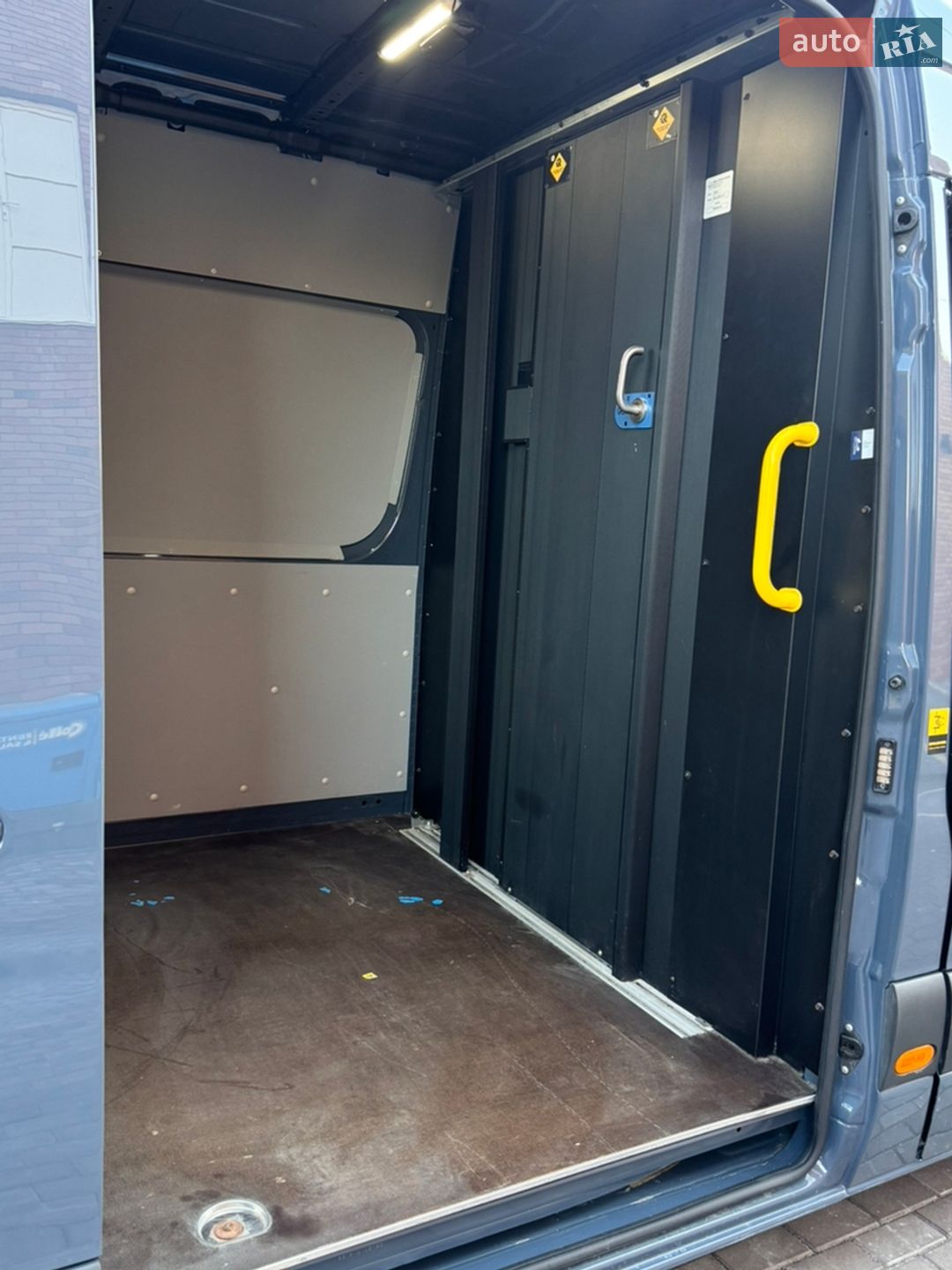 Mercedes-Benz Sprinter 2021 VIN W1V9106331P392693 фото оголошення 17 з 23