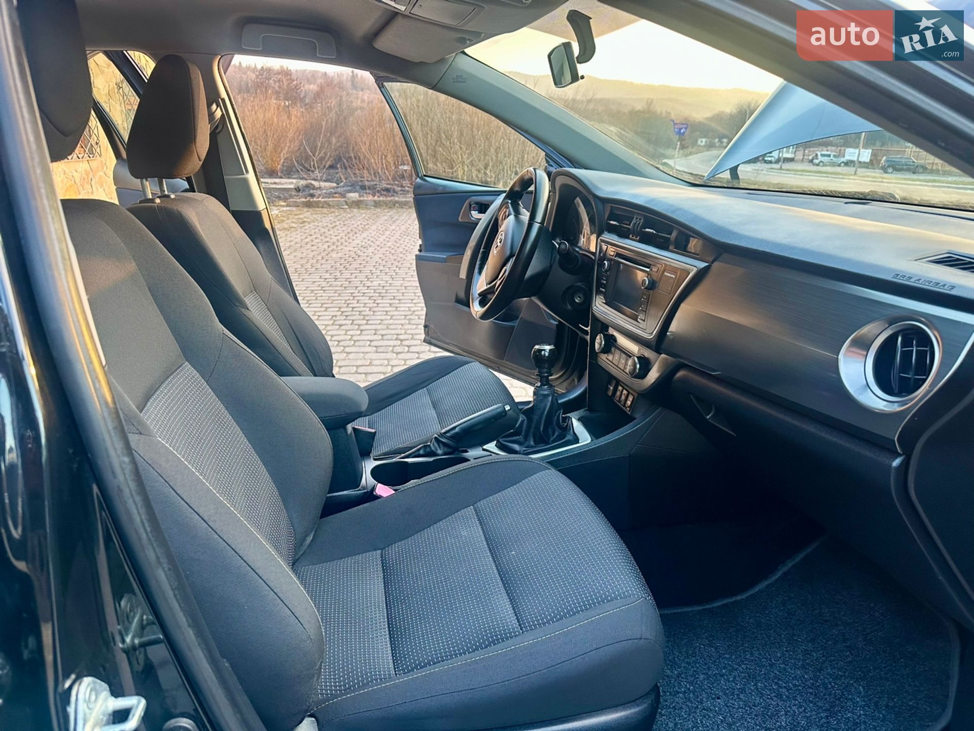 Toyota Auris 2014 VIN SB1KN3JE10E008931 фото оголошення 18 з 35