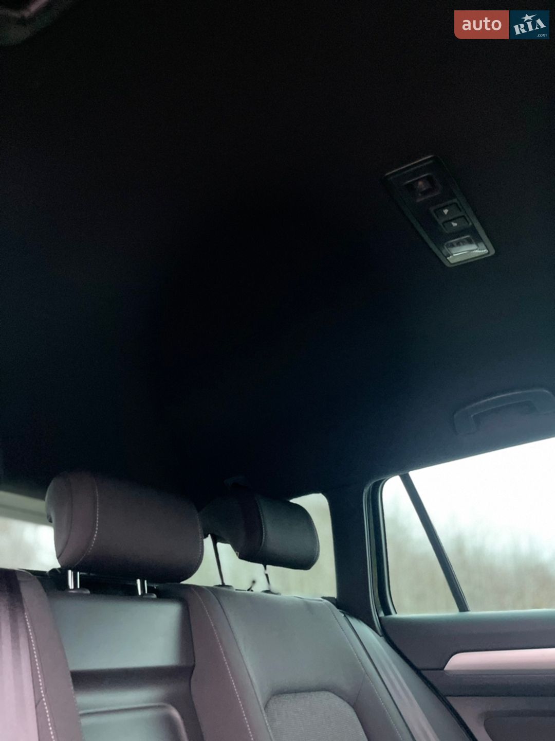 Volkswagen Passat 2019 VIN WVWZZZ3CZKE040526 фото оголошення 36 з 137