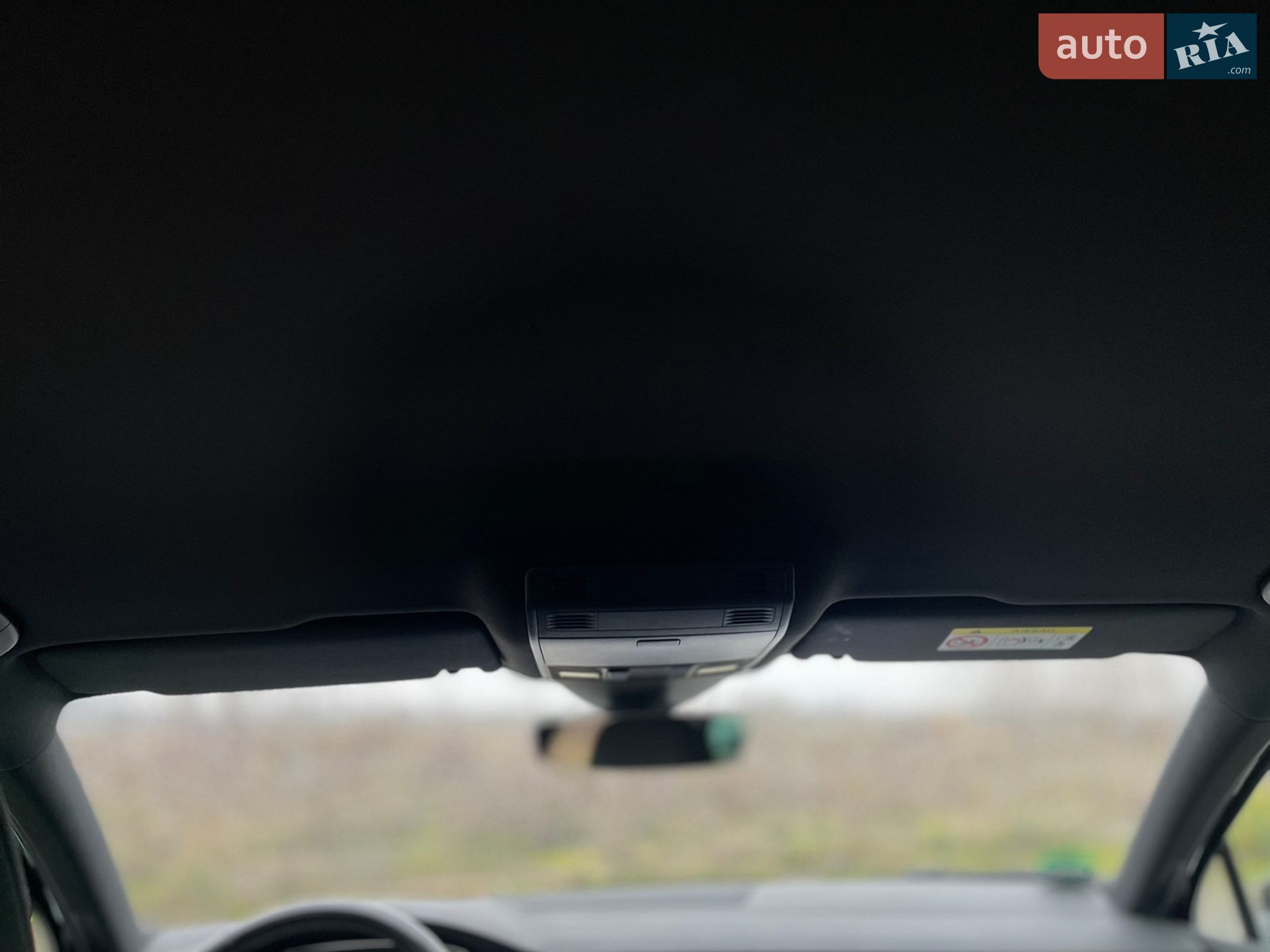 Volkswagen Passat 2019 VIN WVWZZZ3CZKE040526 фото оголошення 43 з 137