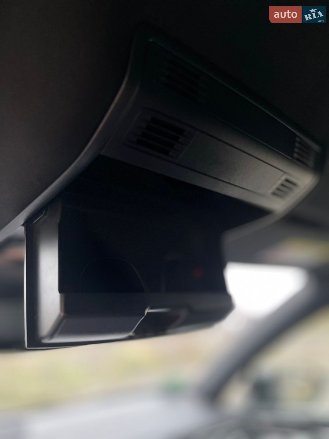 Volkswagen Passat 2019 VIN WVWZZZ3CZKE040526 фото оголошення 86 з 137