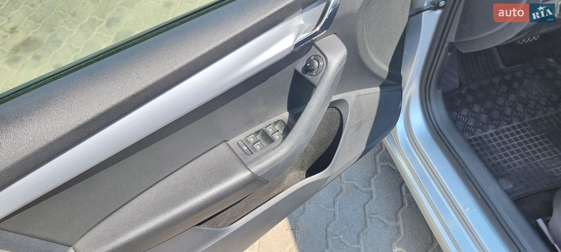 Skoda Octavia 2018 VIN TMBJJ7NE2K0110999 фото оголошення 15 з 19