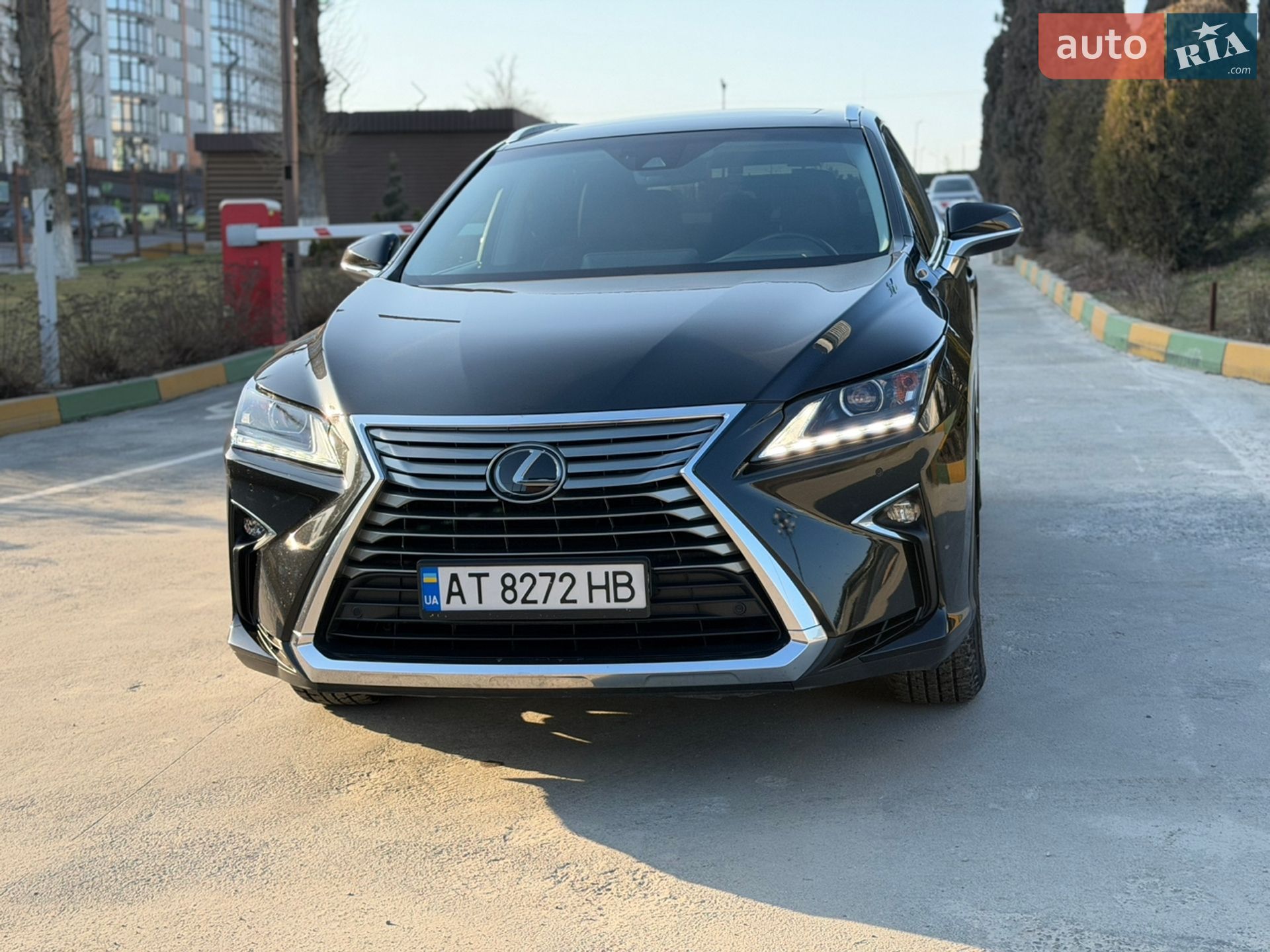 Lexus RX 2019 VIN 2T2BZMCAXKC209471 фото оголошення 3 з 30