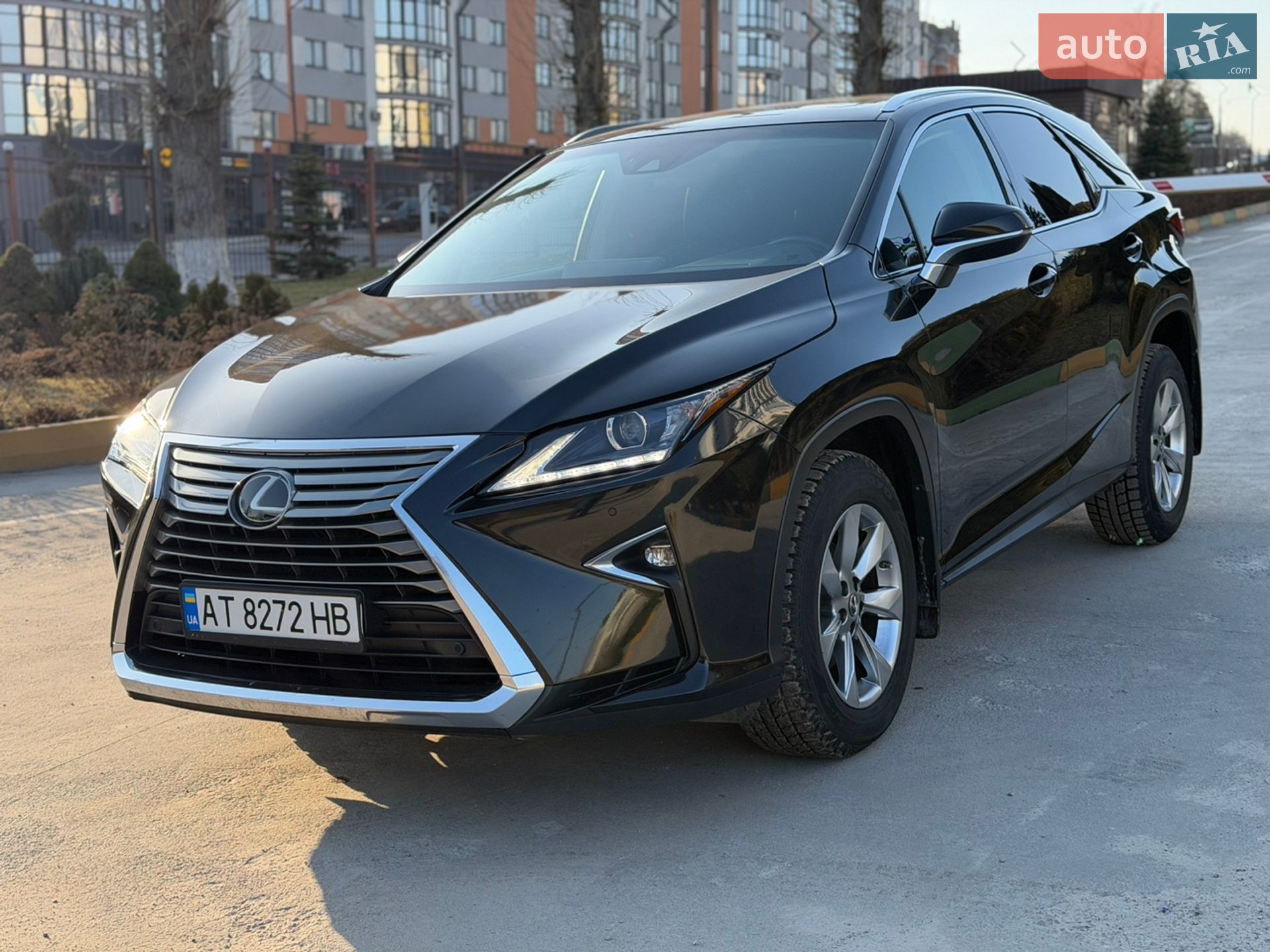 Lexus RX 2019 VIN 2T2BZMCAXKC209471 фото оголошення 4 з 30