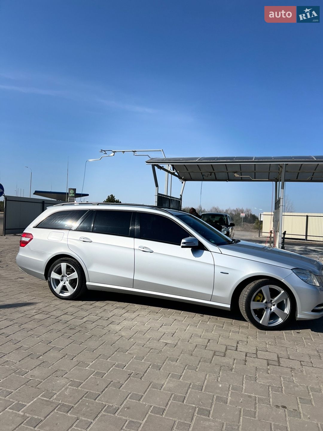 Mercedes-Benz E-Class 2011 VIN WDD2122021A520834 фото оголошення 4 з 14