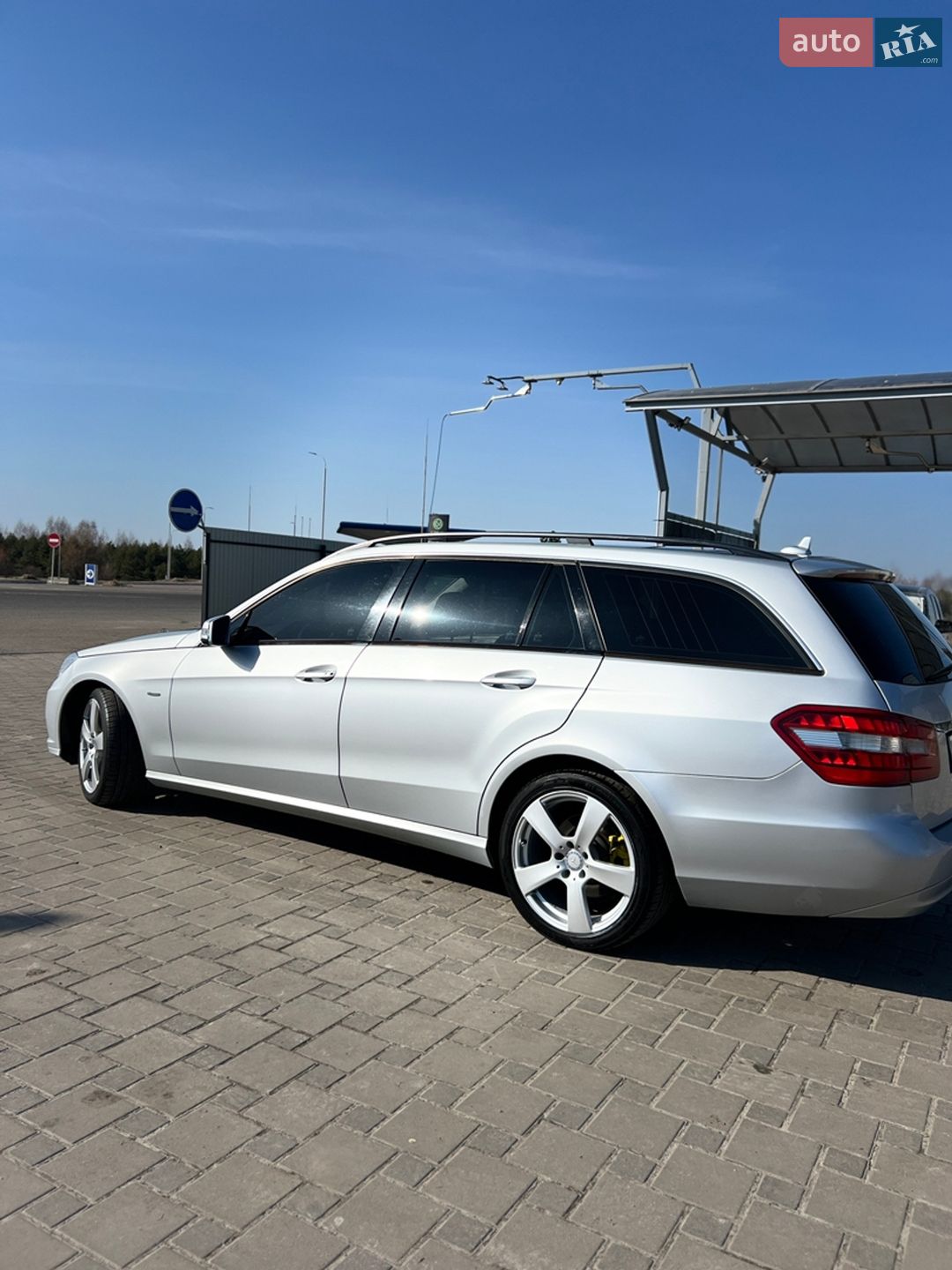 Mercedes-Benz E-Class 2011 VIN WDD2122021A520834 фото оголошення 5 з 14
