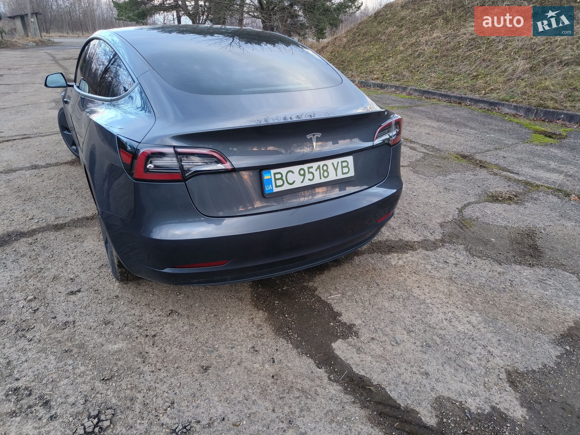 Tesla Model 3 2022 VIN 5YJ3E1EA2PF438259 фото оголошення 29 з 39
