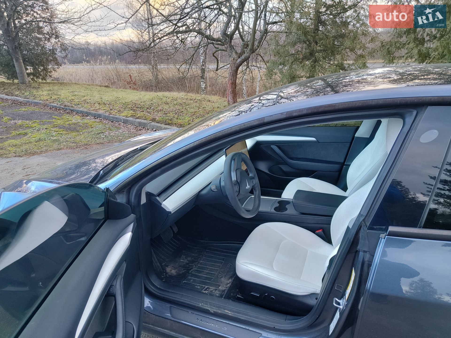 Tesla Model 3 2022 VIN 5YJ3E1EA2PF438259 фото оголошення 12 з 39