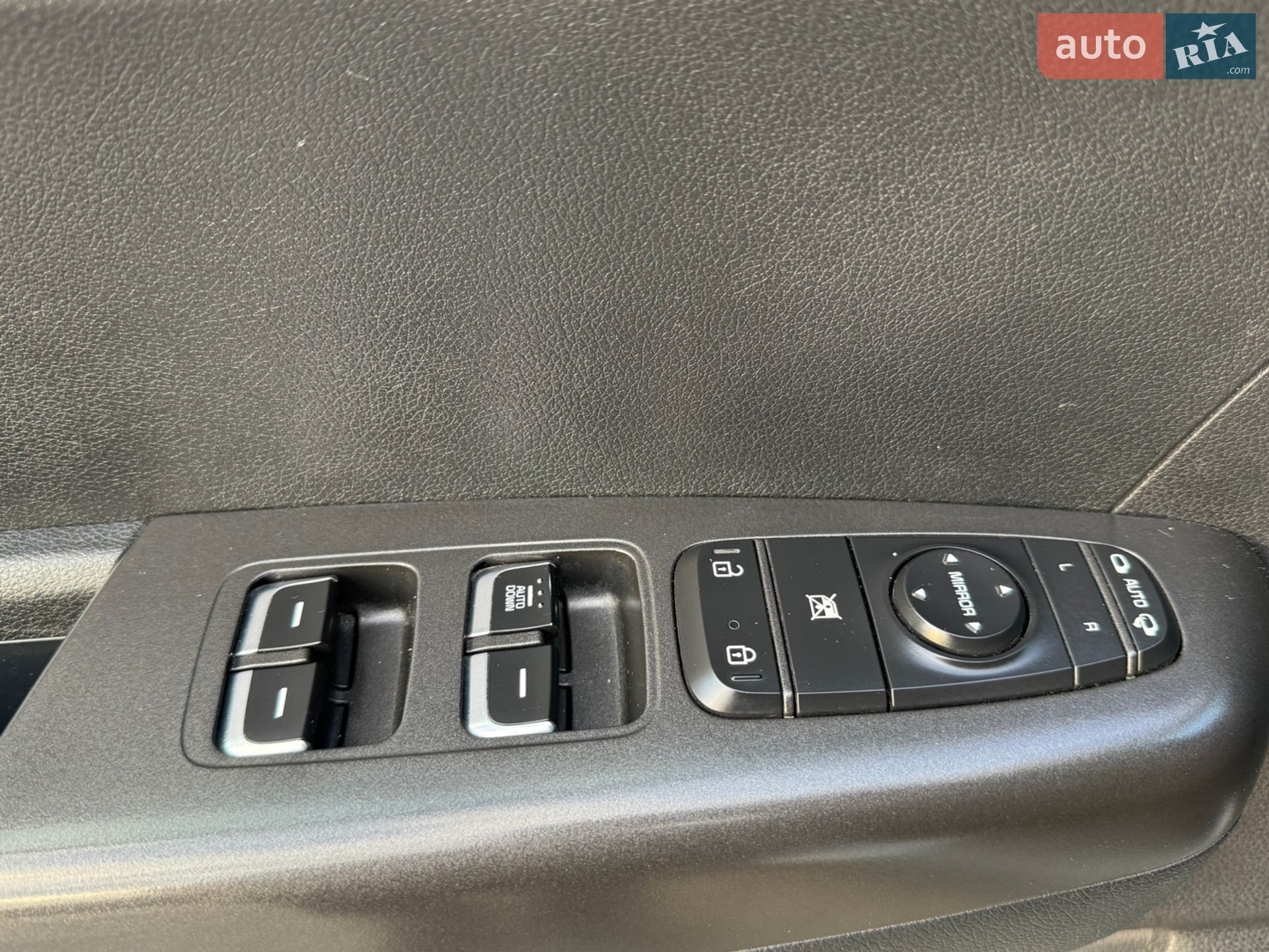 Kia Sportage 2017 VIN U5YPG815GHL391785 фото оголошення 38 з 62