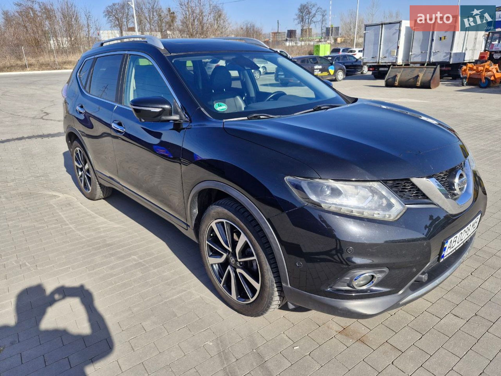 Nissan X-Trail 2016 VIN JN1TCAT32U0027674 фото оголошення 2 з 31