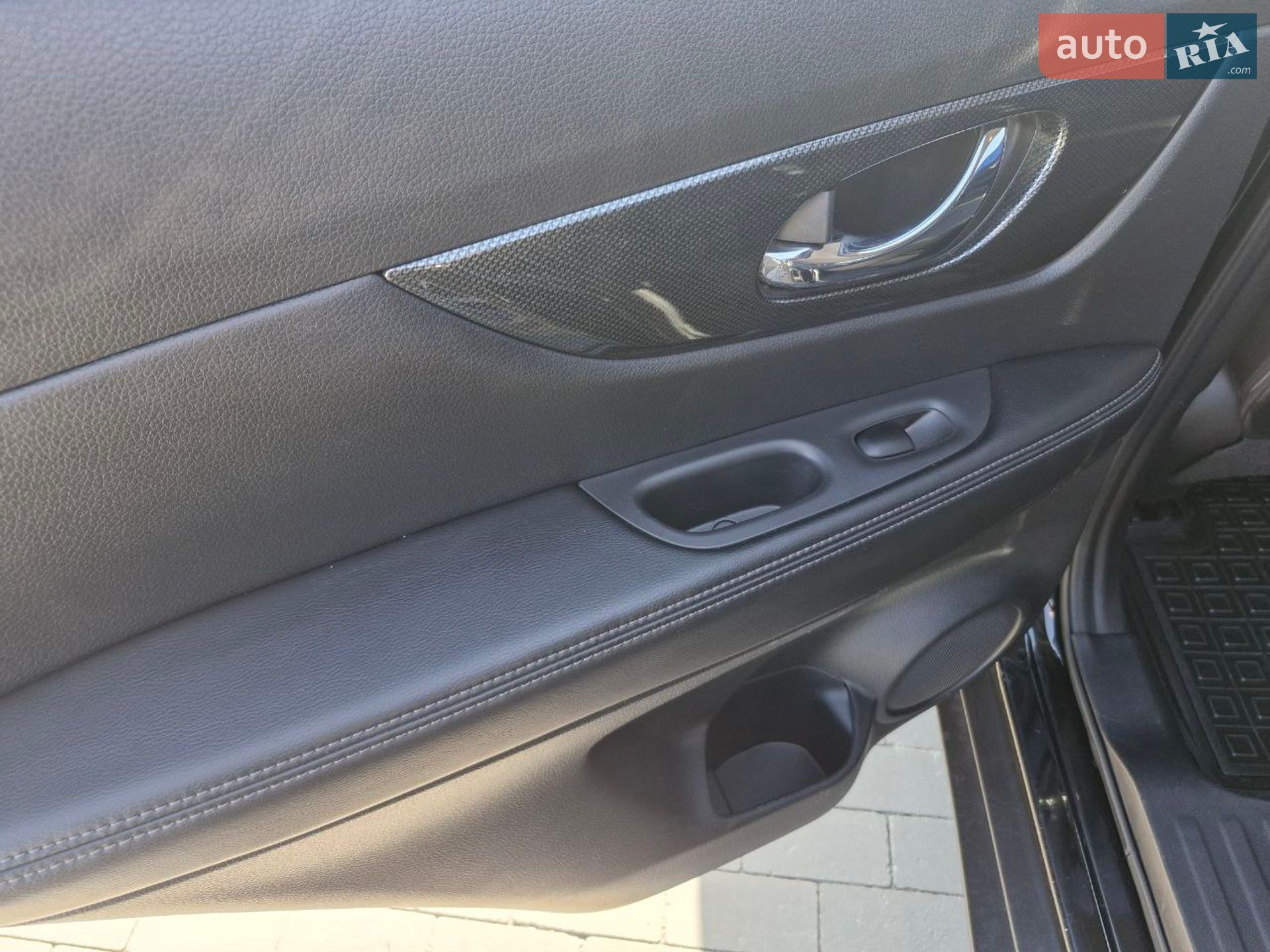 Nissan X-Trail 2016 VIN JN1TCAT32U0027674 фото оголошення 14 з 31