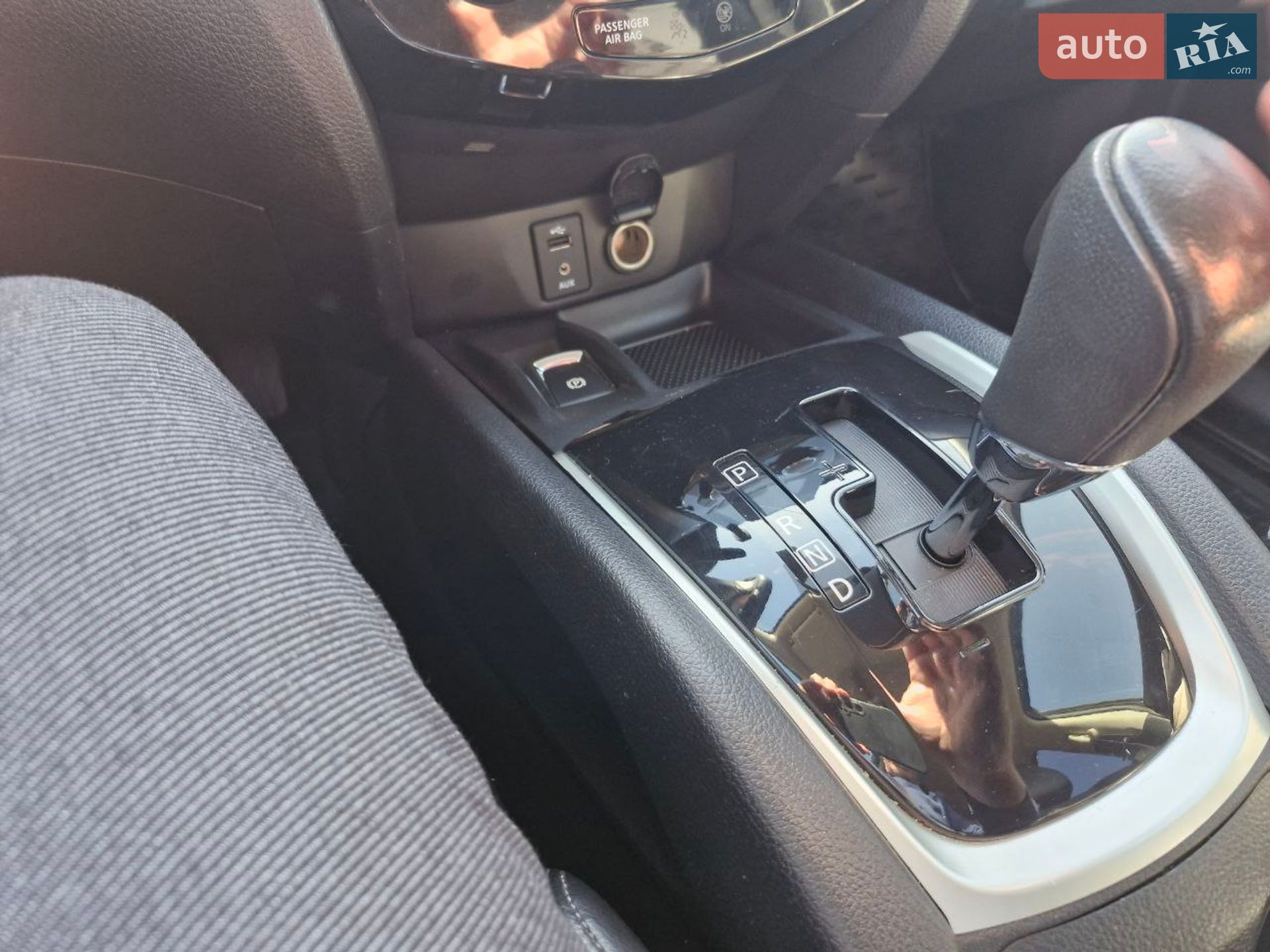 Nissan X-Trail 2016 VIN JN1TCAT32U0027674 фото оголошення 25 з 31