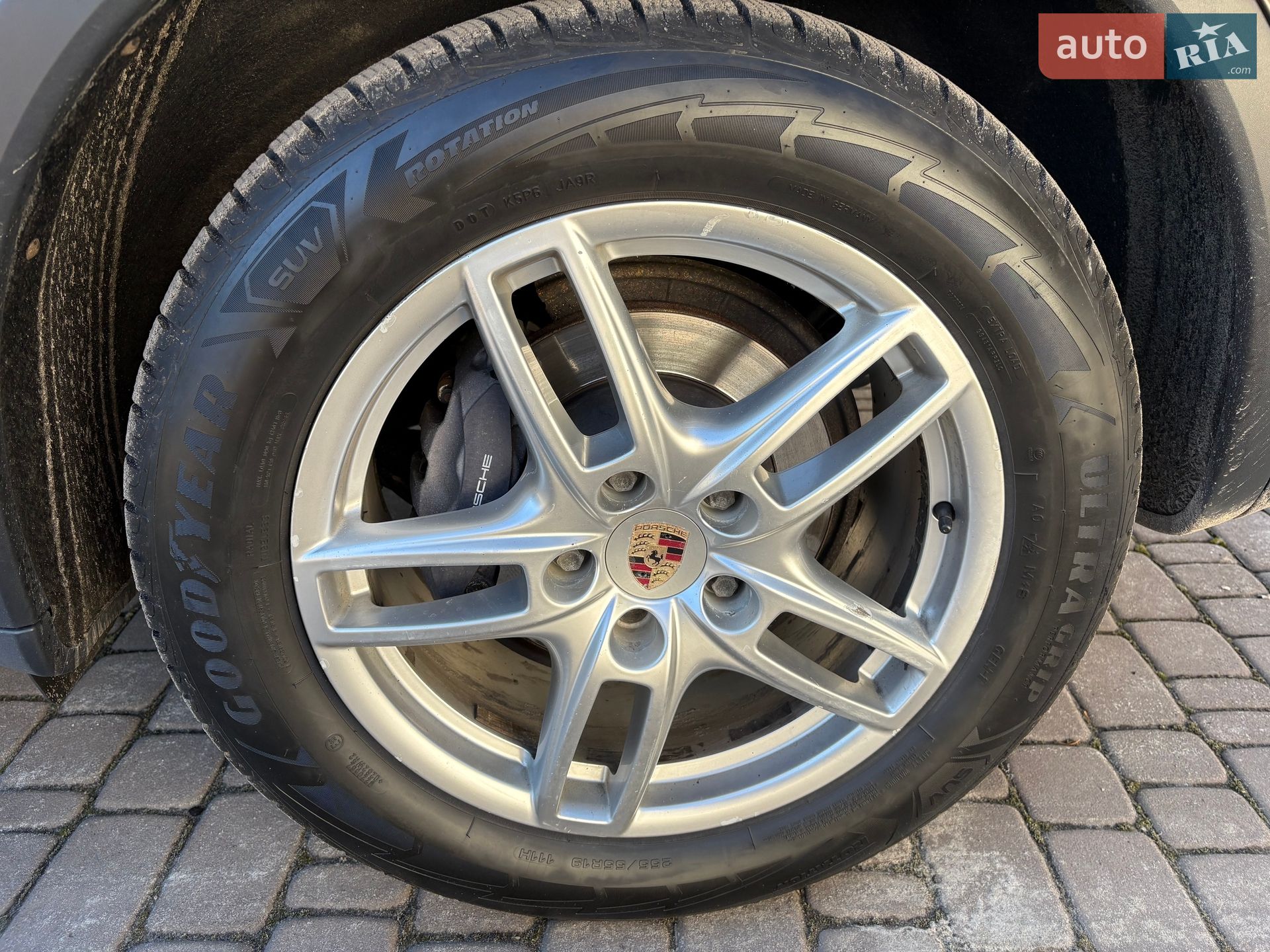Porsche Cayenne 2014 VIN WP1ZZZ92ZELA04616 фото оголошення 5 з 33