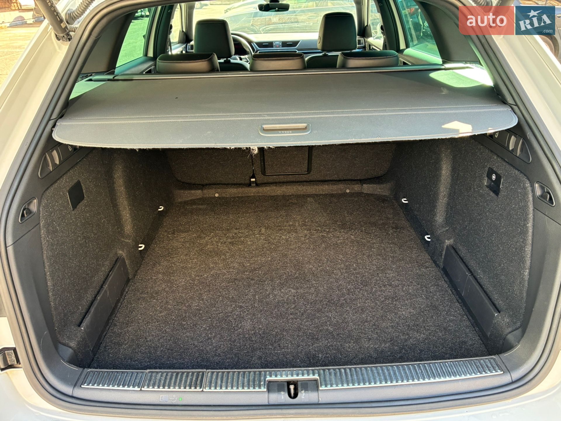 Skoda Superb 2023 VIN TMBLR7NPXP7018461 фото оголошення 11 з 94