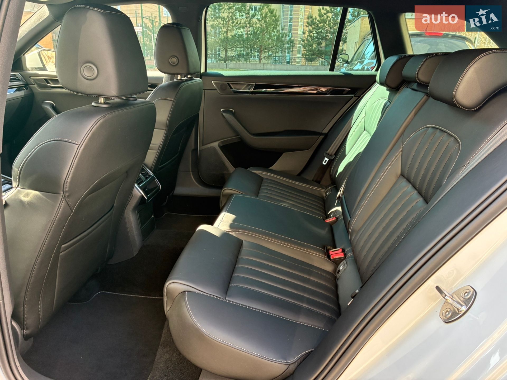 Skoda Superb 2023 VIN TMBLR7NPXP7018461 фото оголошення 13 з 94